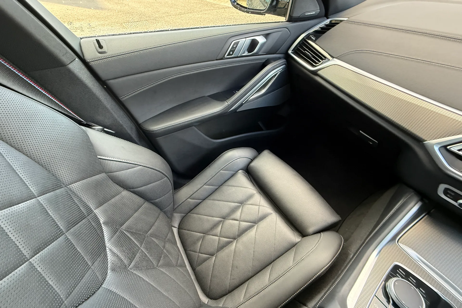 BMW X6 thumbnail image number 12