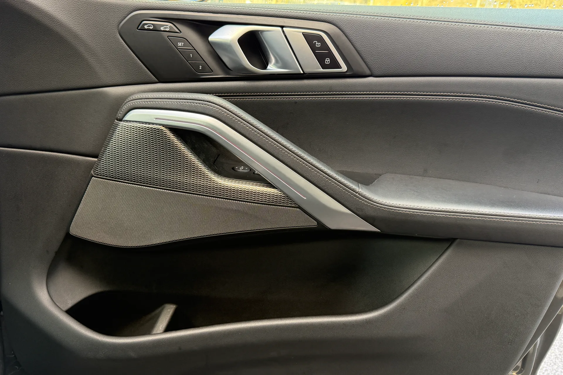 BMW X6 thumbnail image number 46