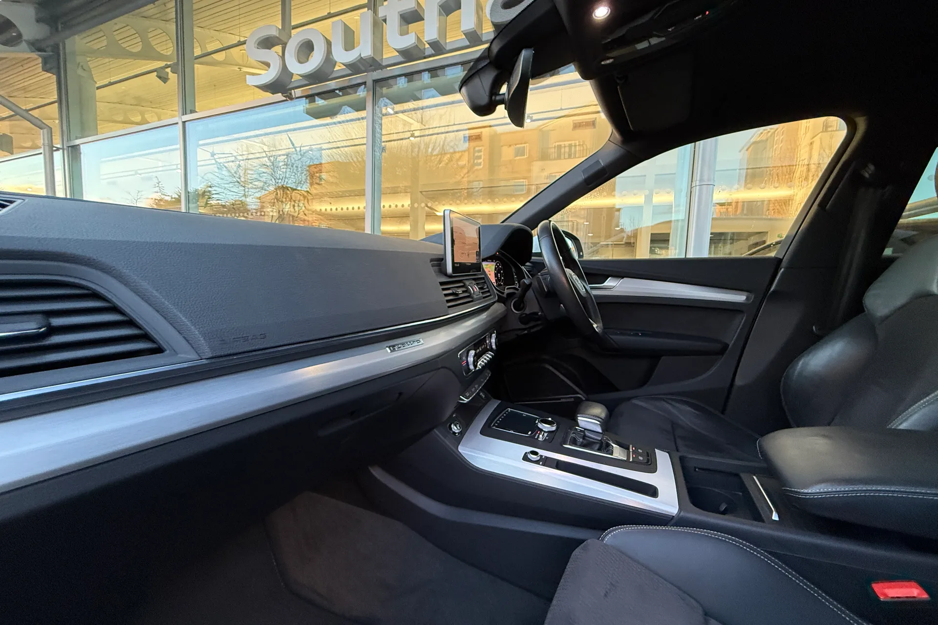 Audi Q5 thumbnail image number 8