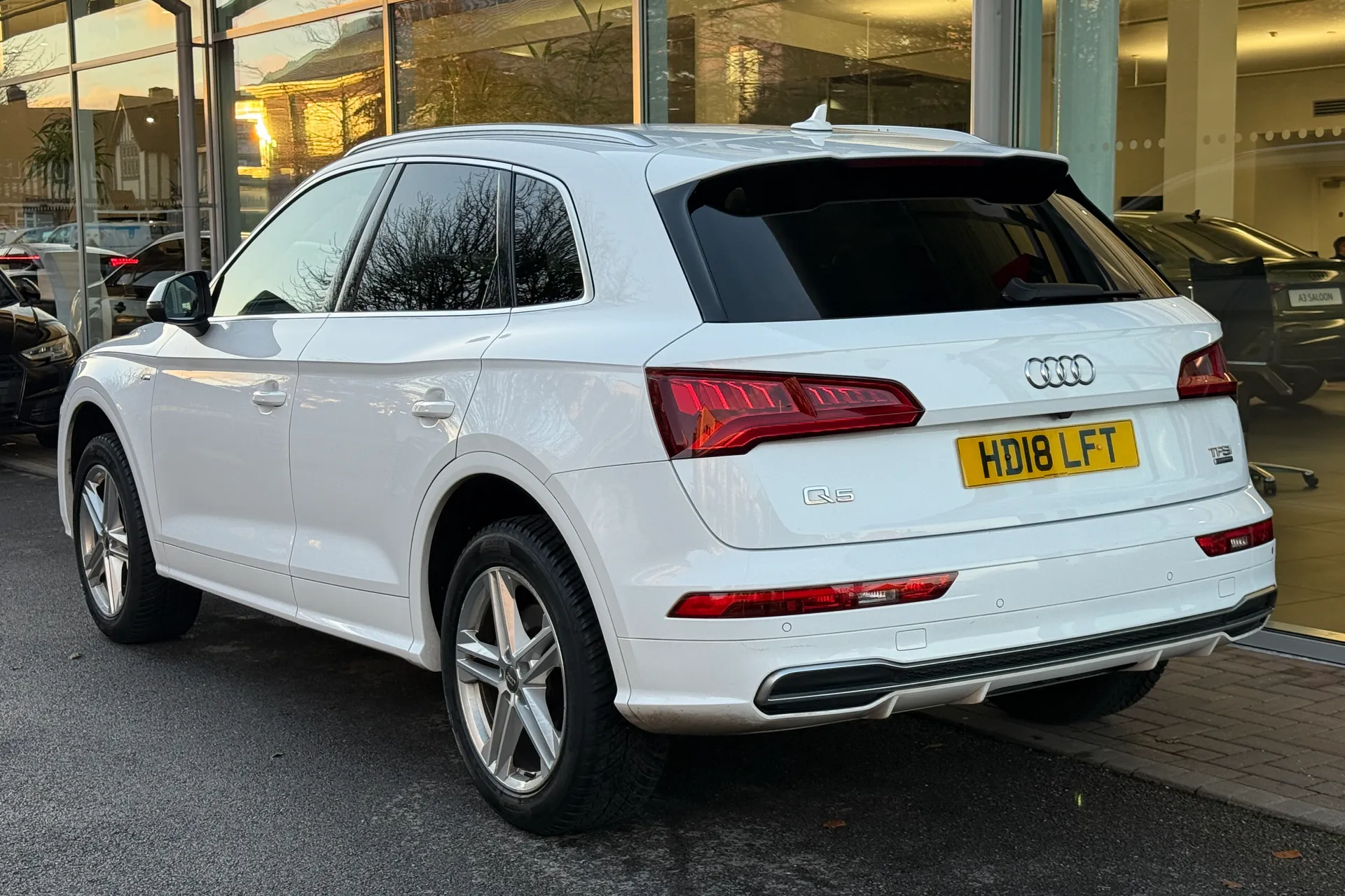 Audi Q5 thumbnail image number 9