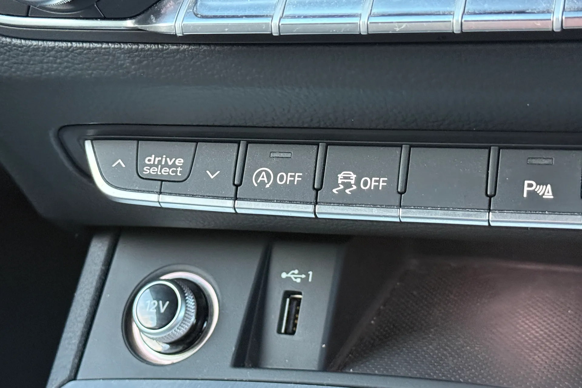 Audi Q5 thumbnail image number 16