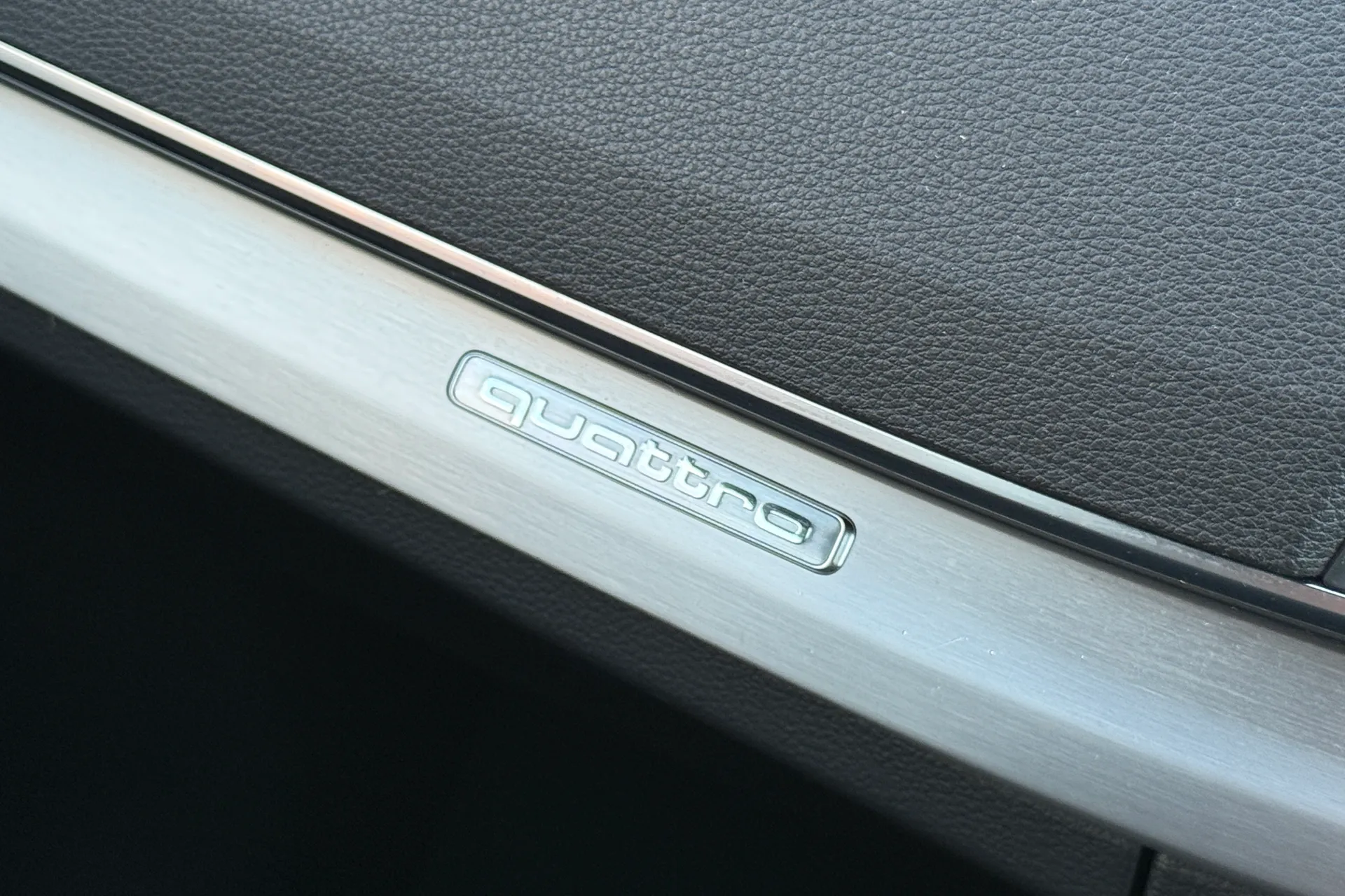 Audi Q5 thumbnail image number 29