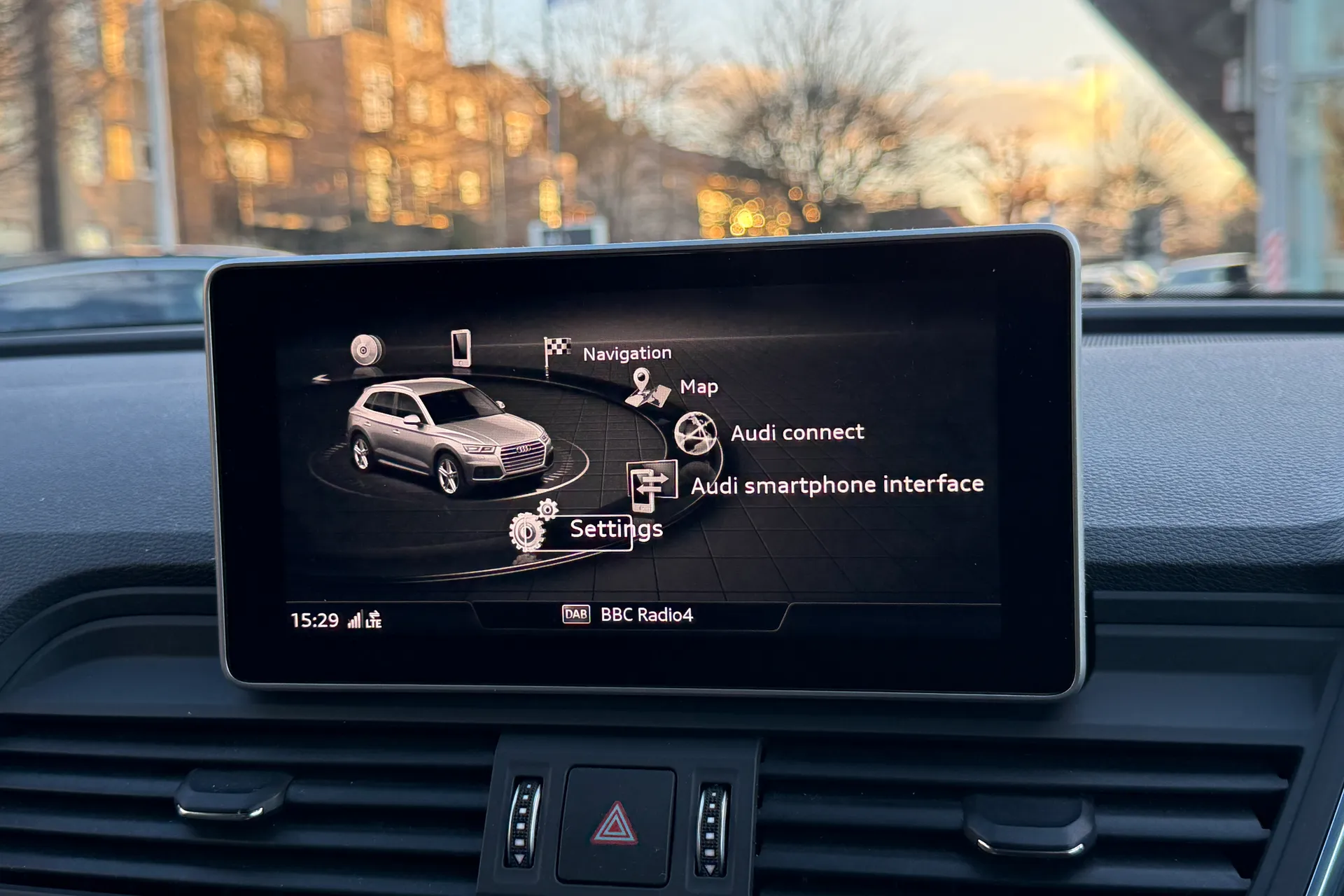 Audi Q5 thumbnail image number 20