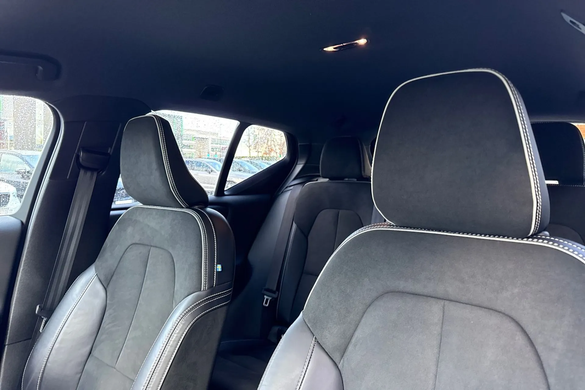 Volvo XC40 thumbnail image number 29