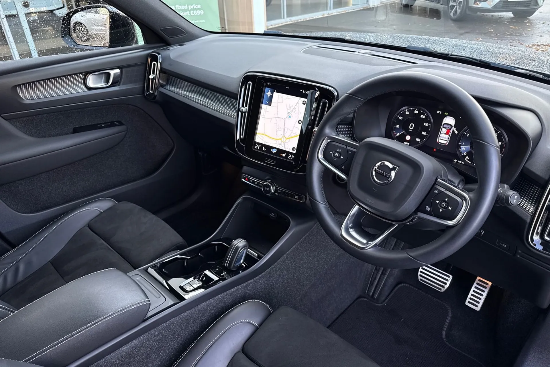 Volvo XC40 thumbnail image number 6