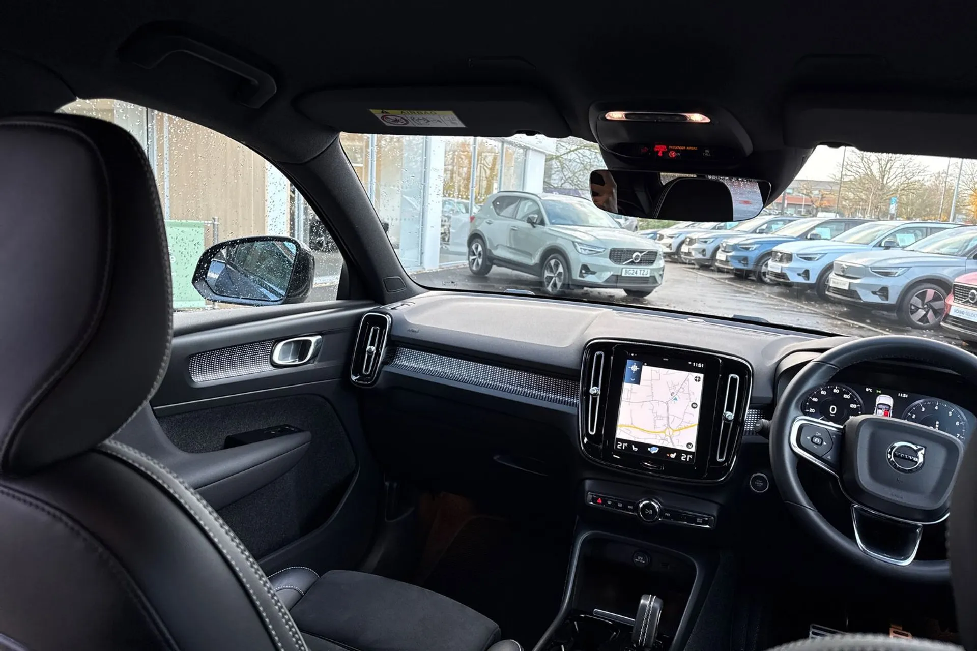 Volvo XC40 thumbnail image number 32