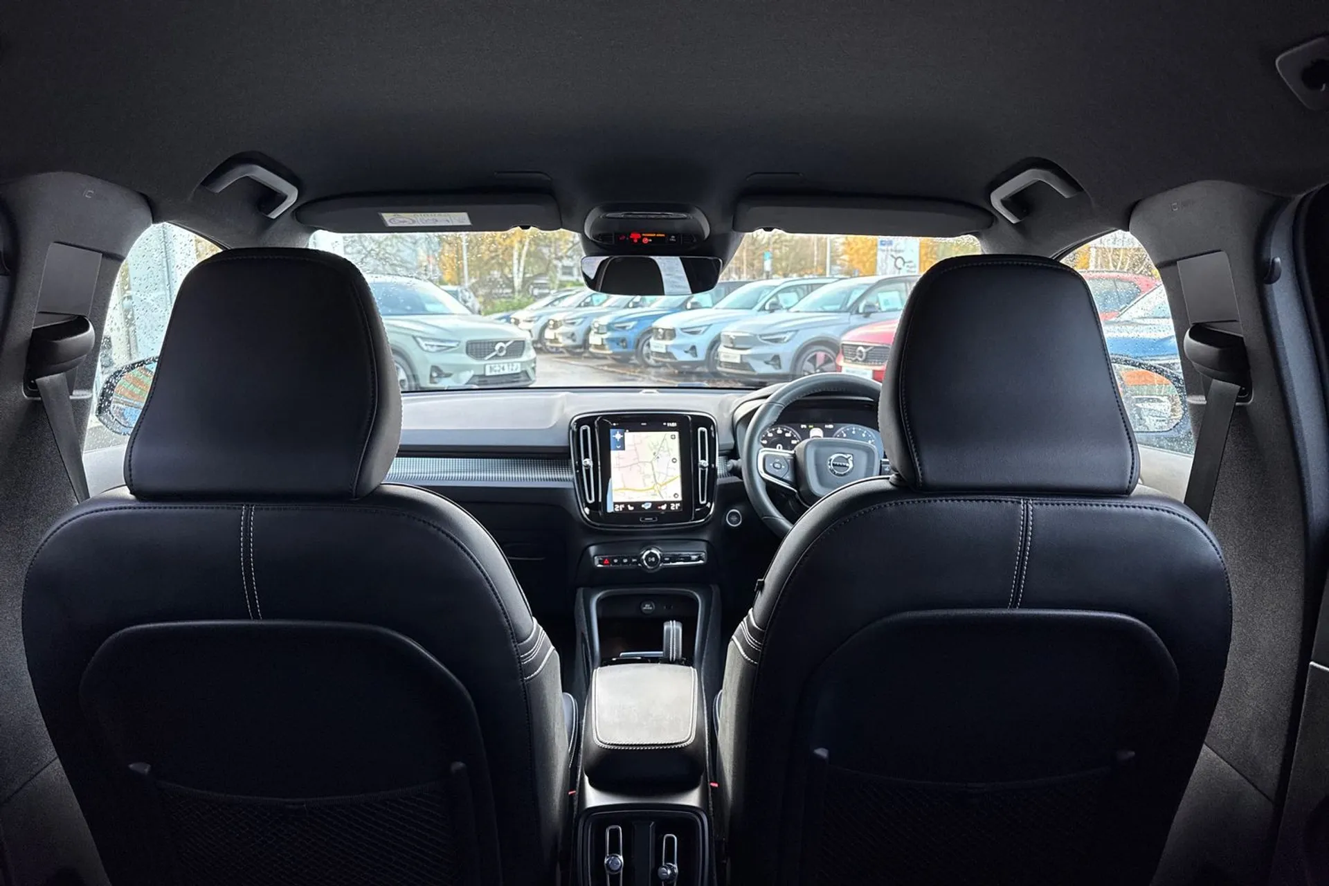 Volvo XC40 thumbnail image number 22