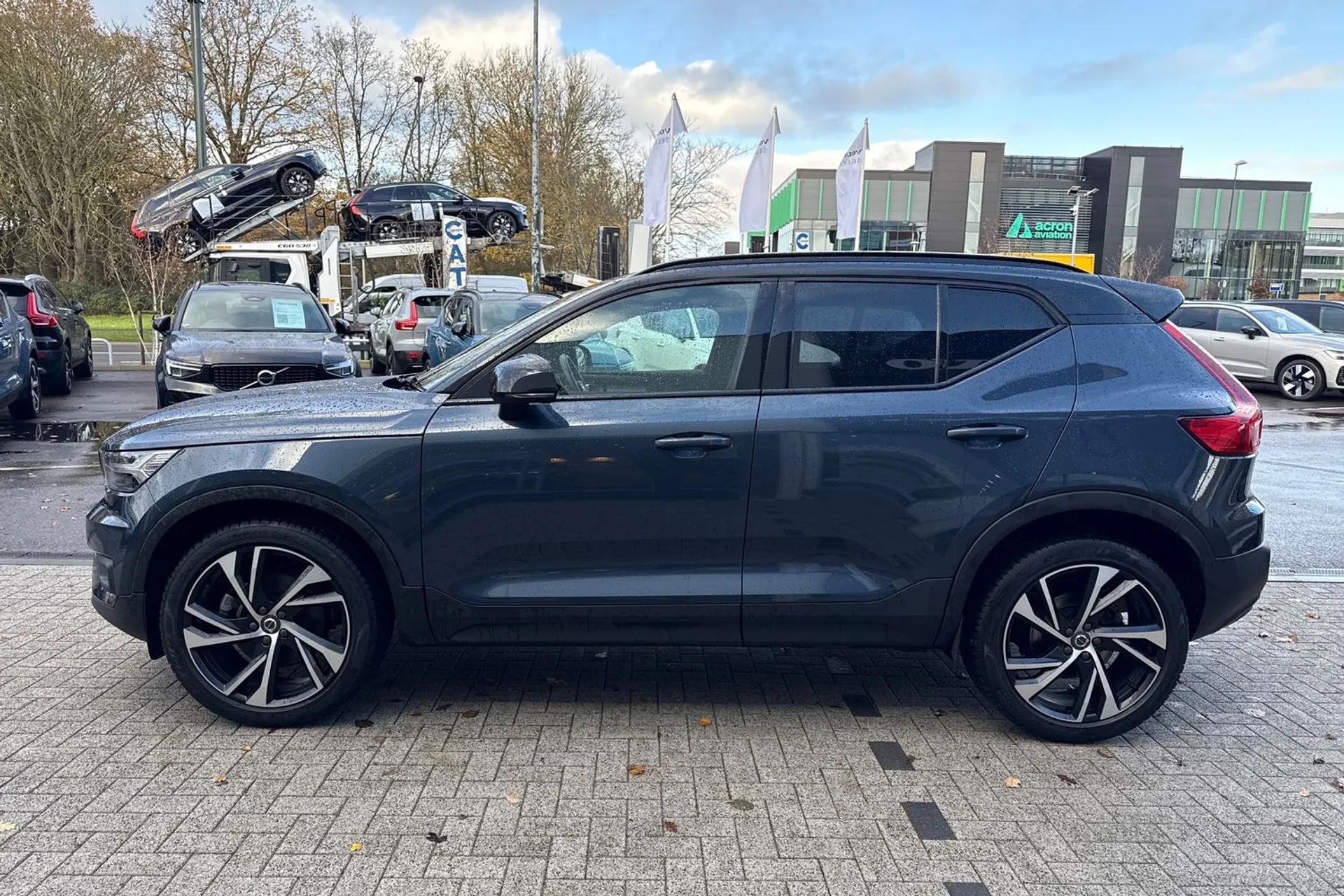 Volvo XC40 thumbnail image number 11