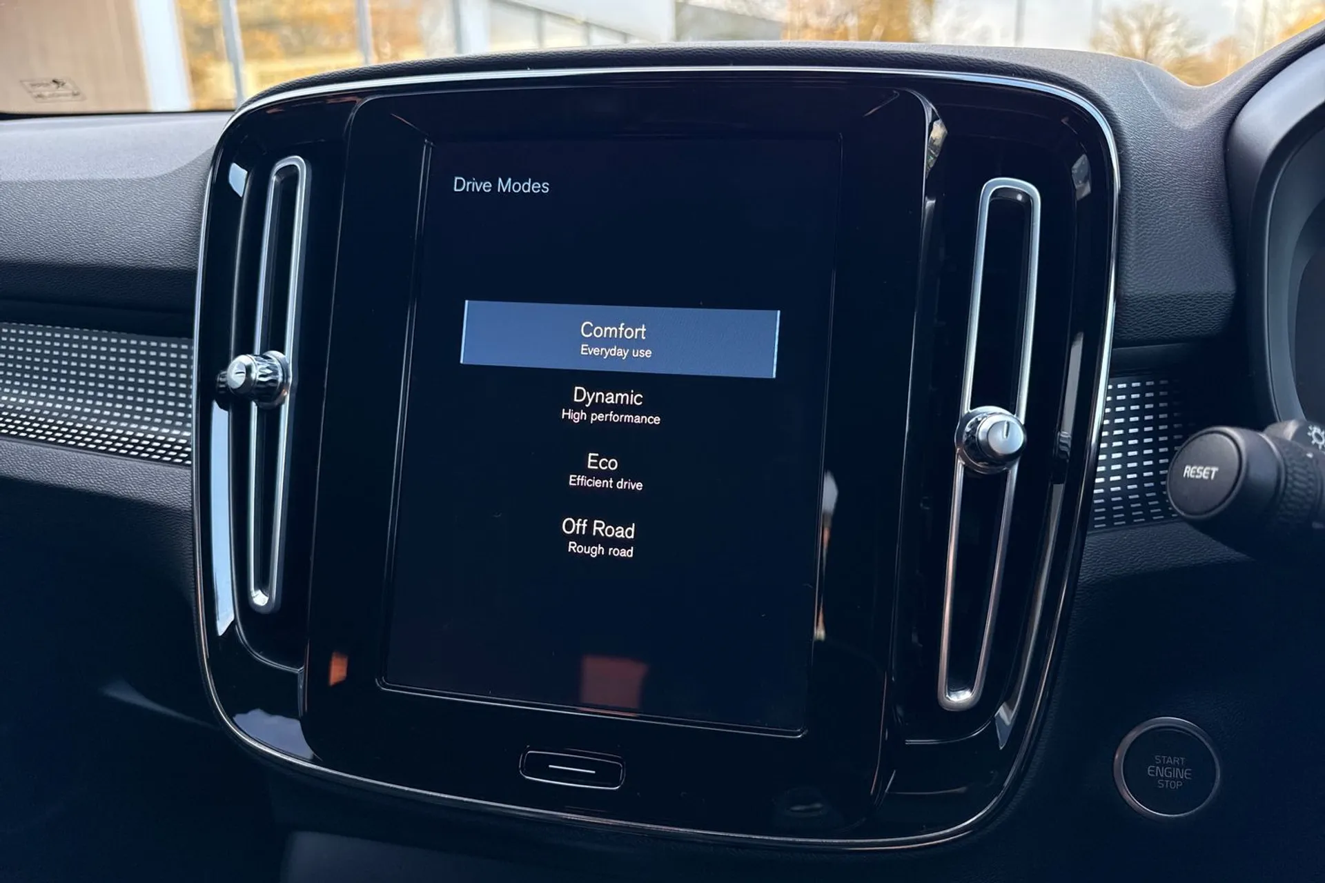 Volvo XC40 thumbnail image number 43