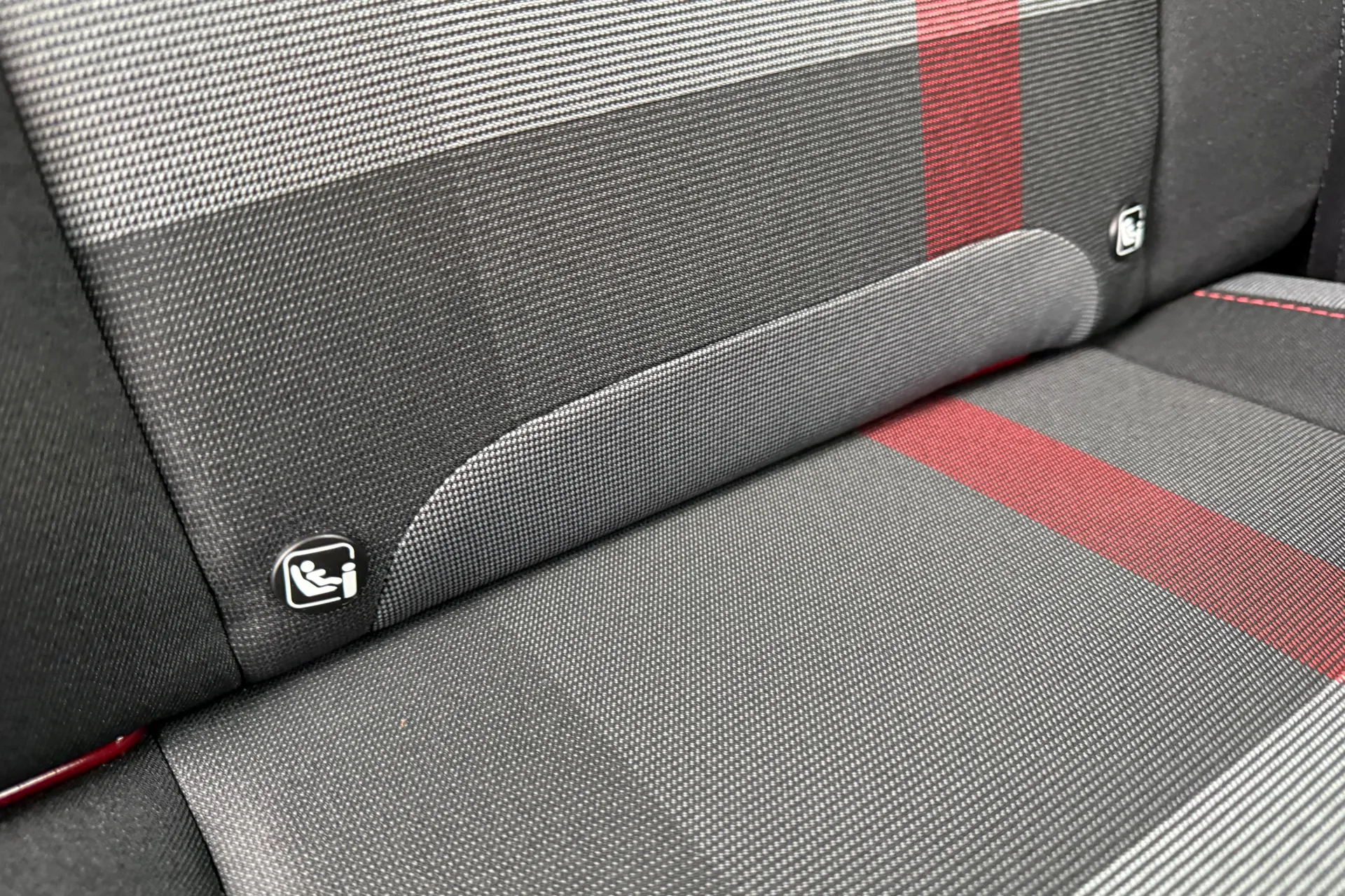 DACIA DUSTER thumbnail image number 37