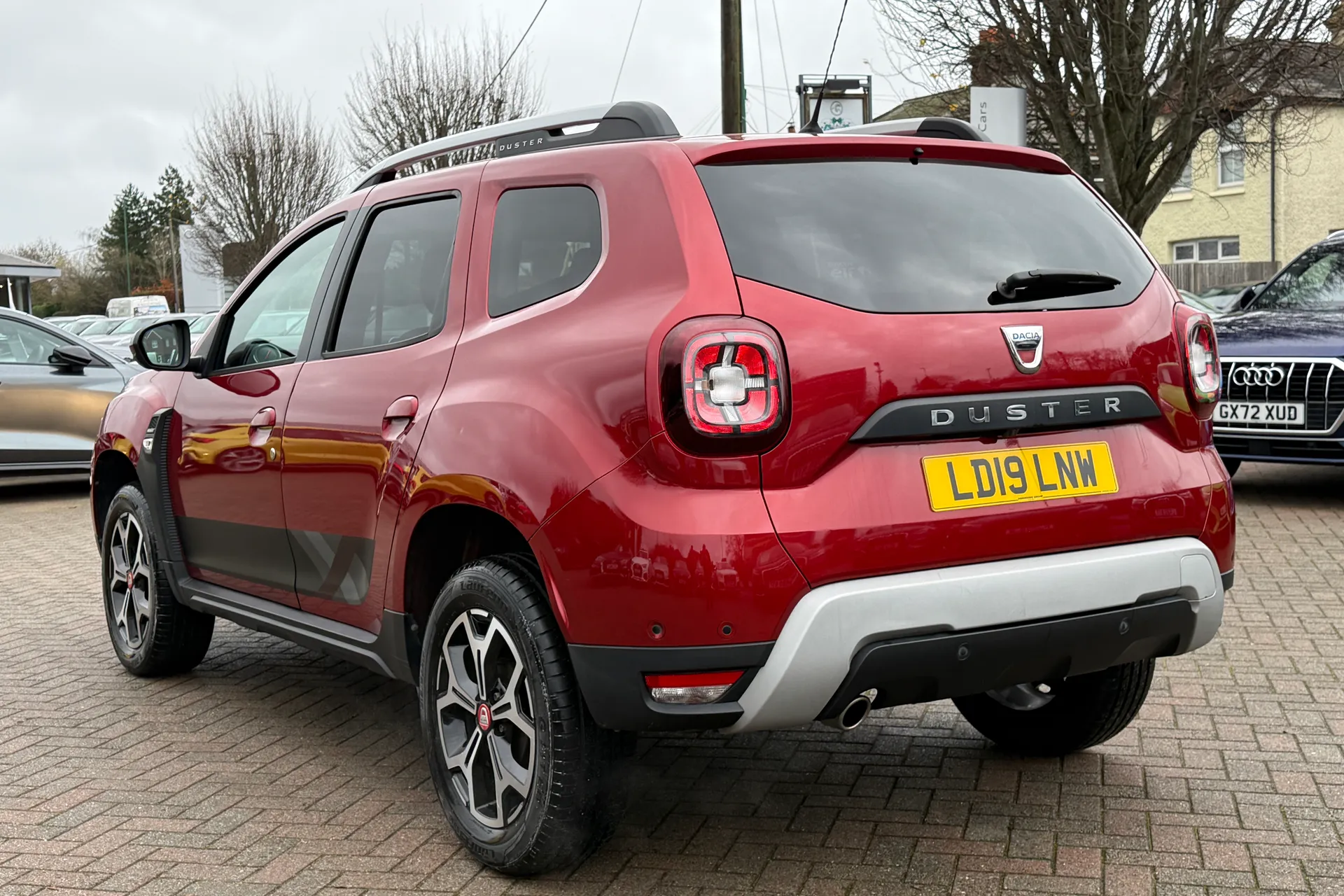 DACIA DUSTER thumbnail image number 29