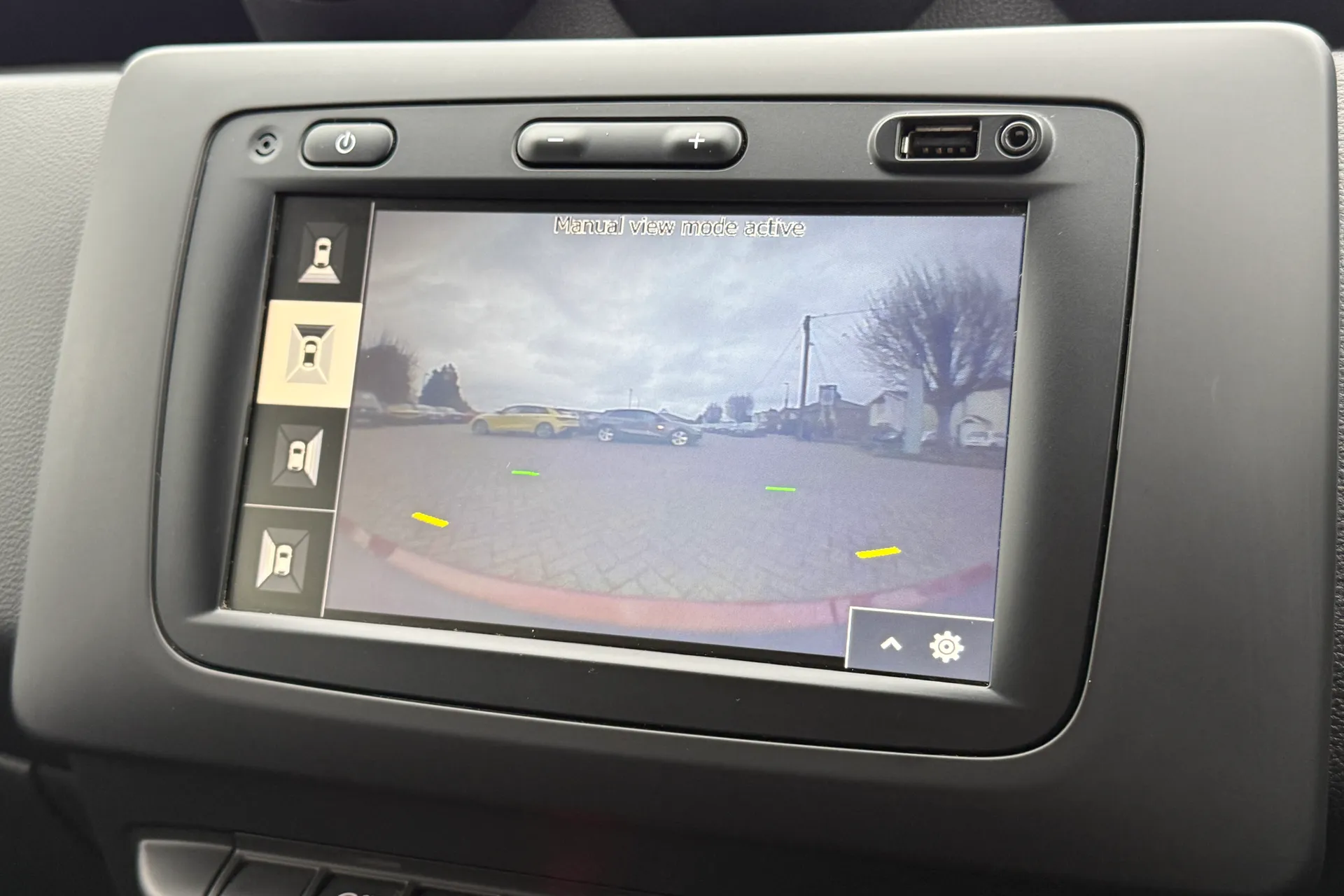 DACIA DUSTER thumbnail image number 9