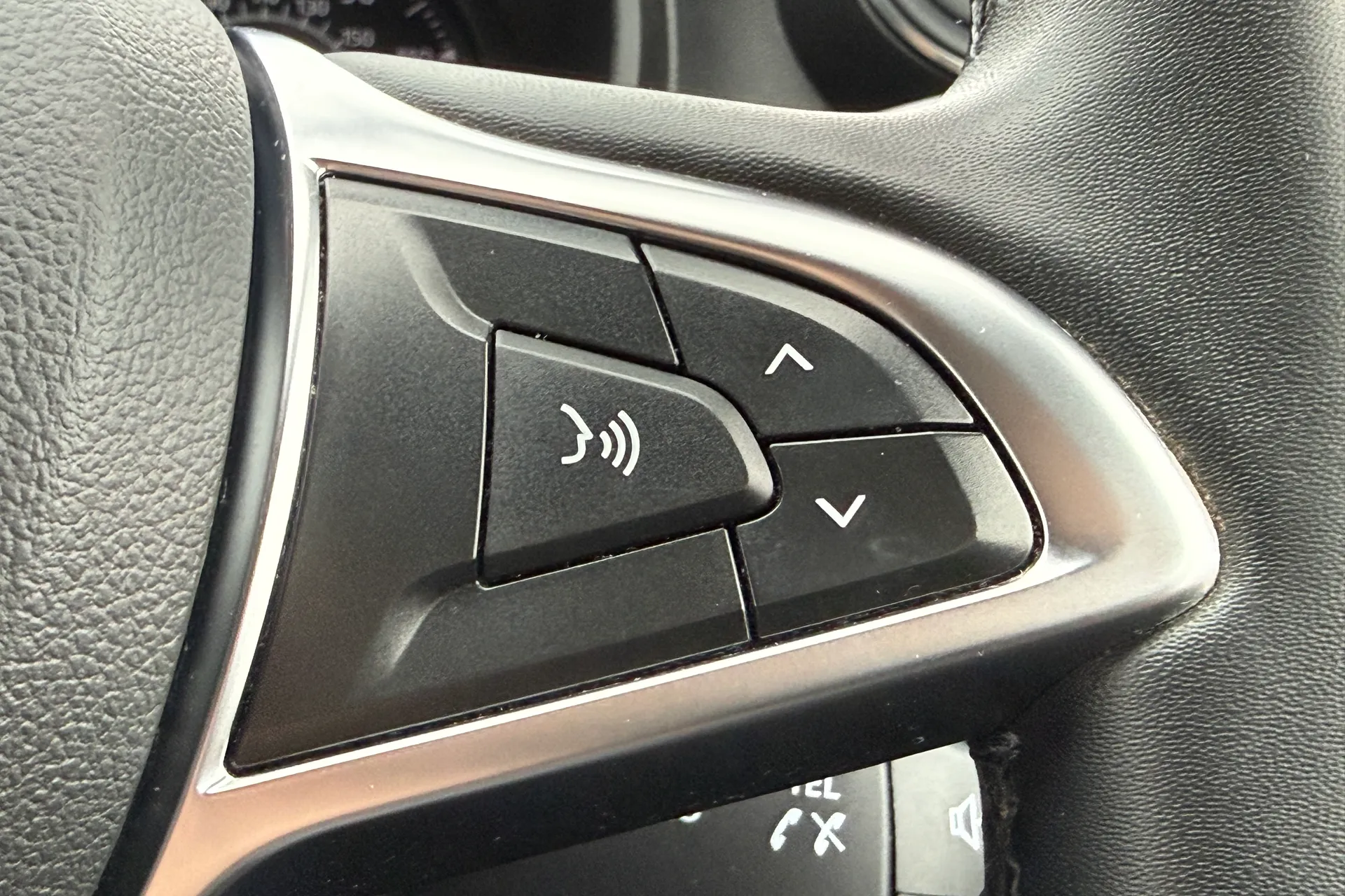 DACIA DUSTER thumbnail image number 19