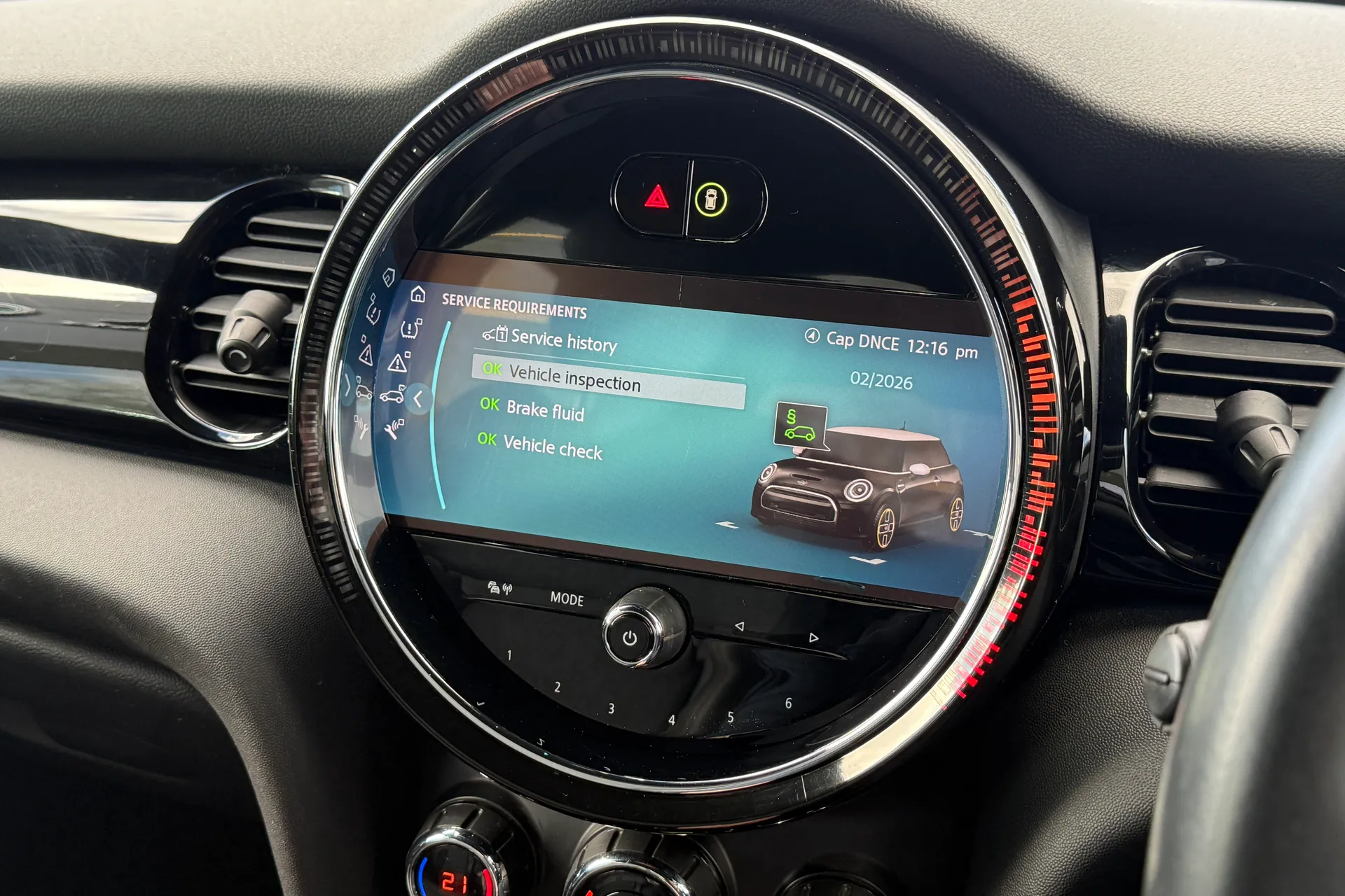 MINI HATCHBACK thumbnail image number 38