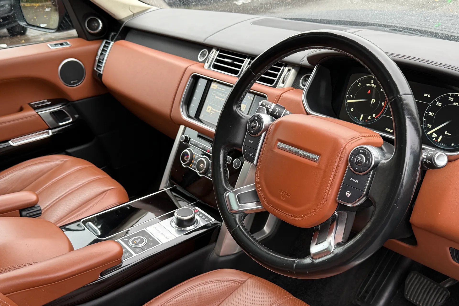 LAND ROVER RANGE ROVER thumbnail image number 51