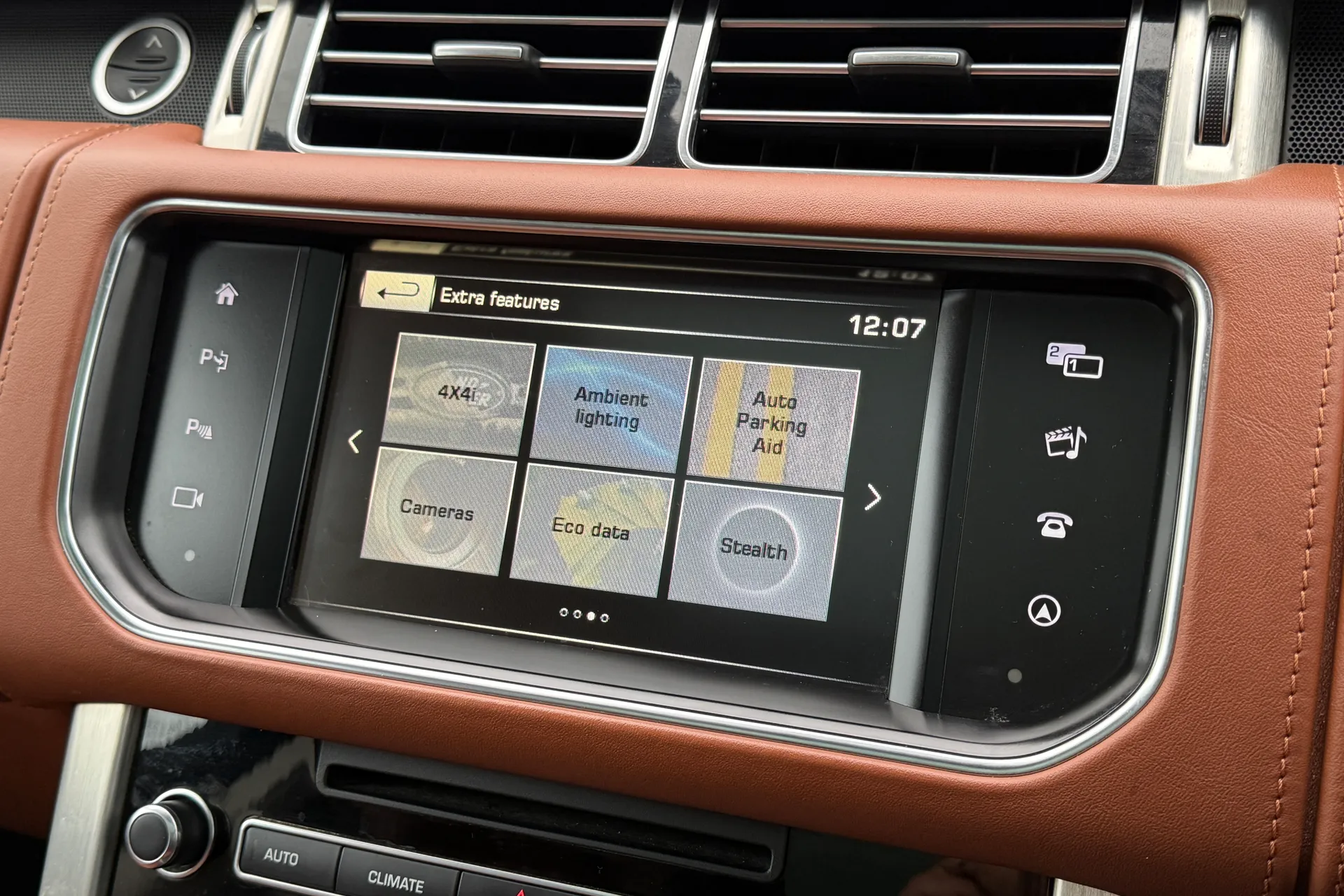 LAND ROVER RANGE ROVER thumbnail image number 36