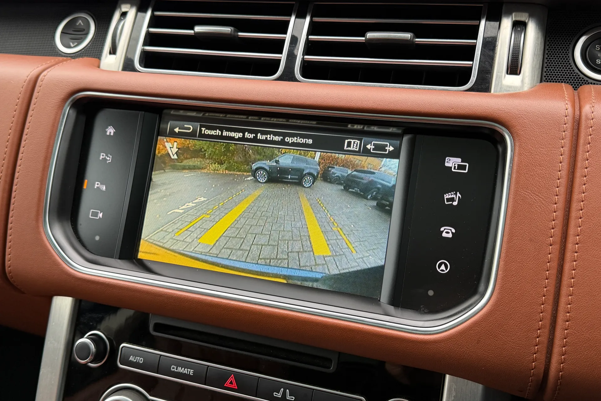 LAND ROVER RANGE ROVER thumbnail image number 9