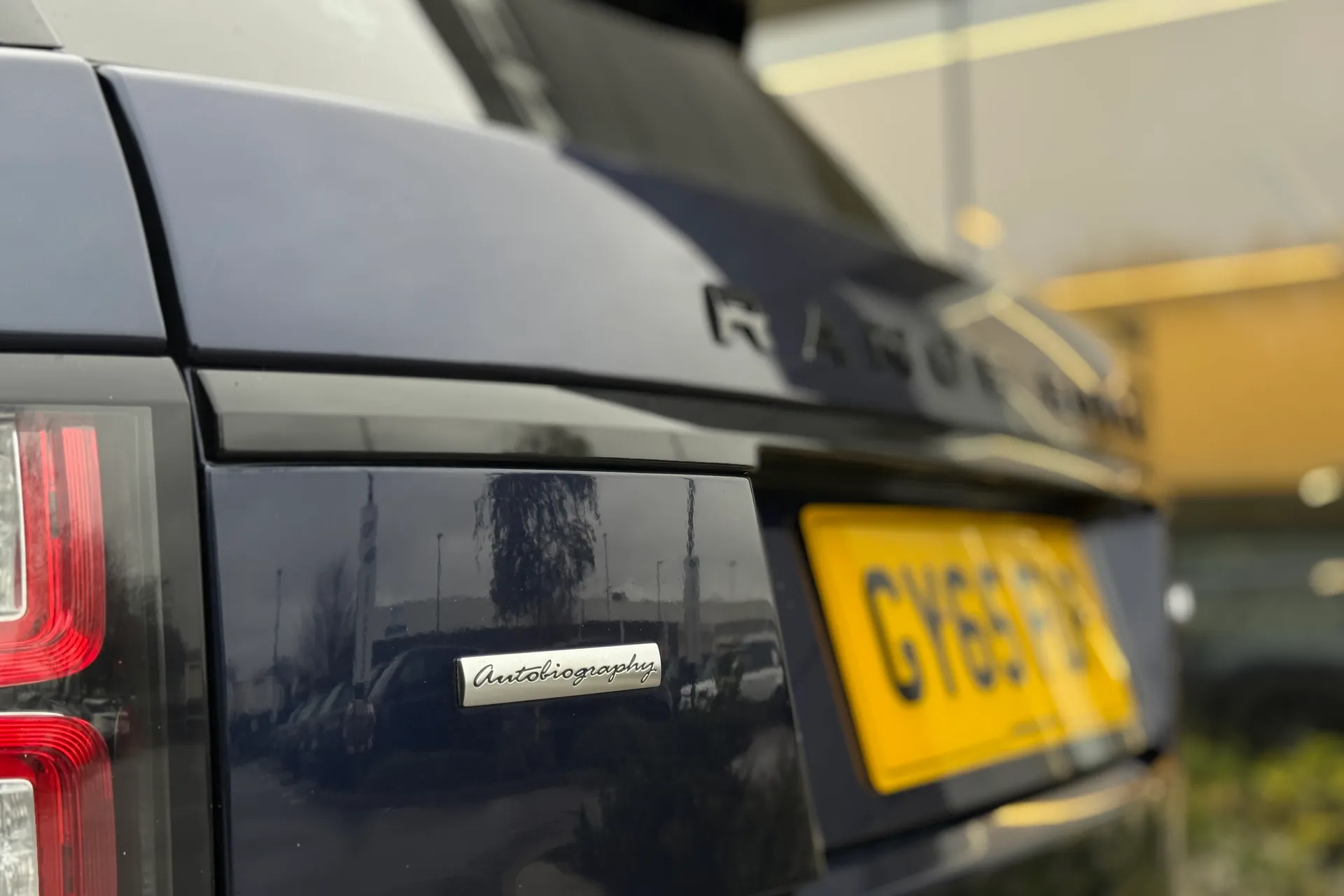 LAND ROVER RANGE ROVER thumbnail image number 18