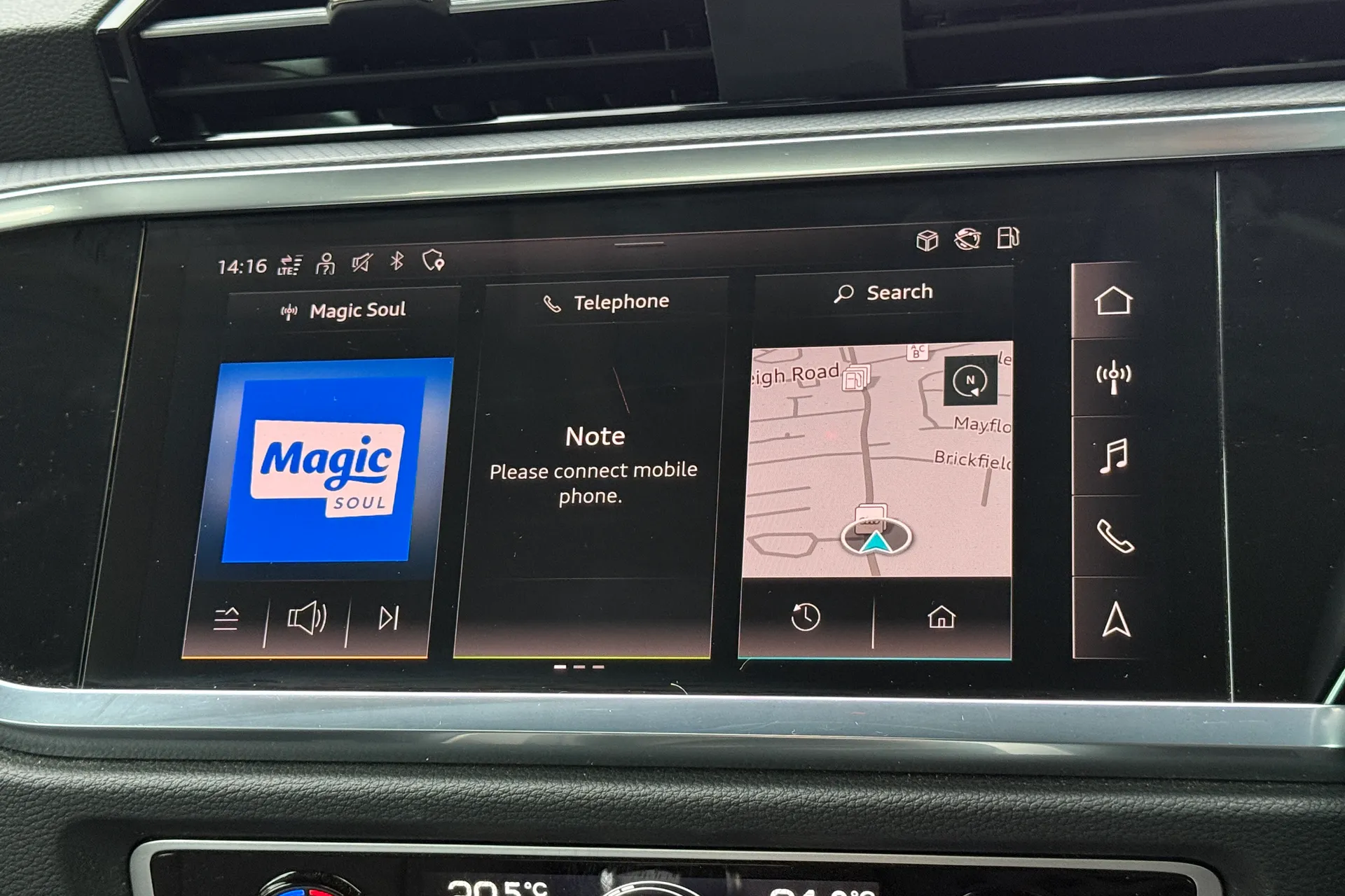 Audi Q3 thumbnail image number 26