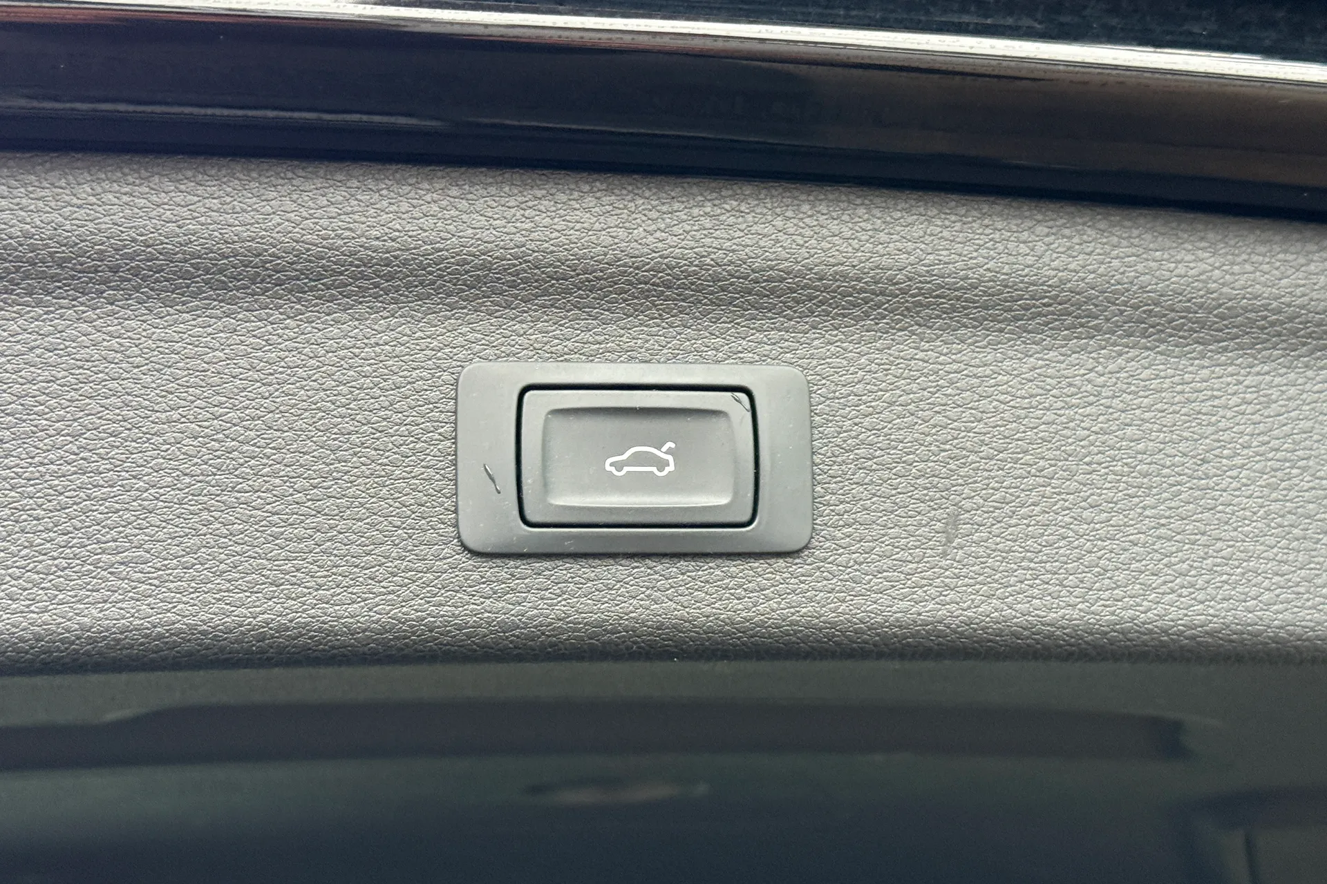 Audi Q3 thumbnail image number 45