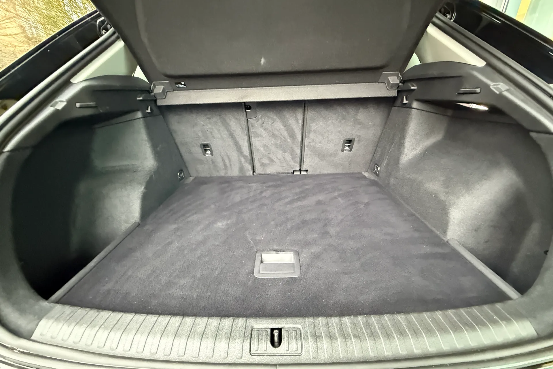 Audi Q3 thumbnail image number 44