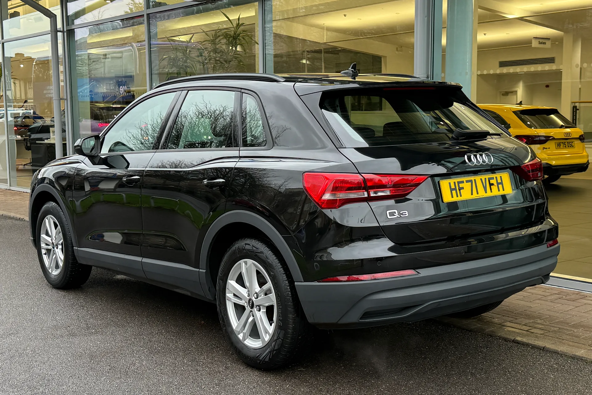 Audi Q3 thumbnail image number 9