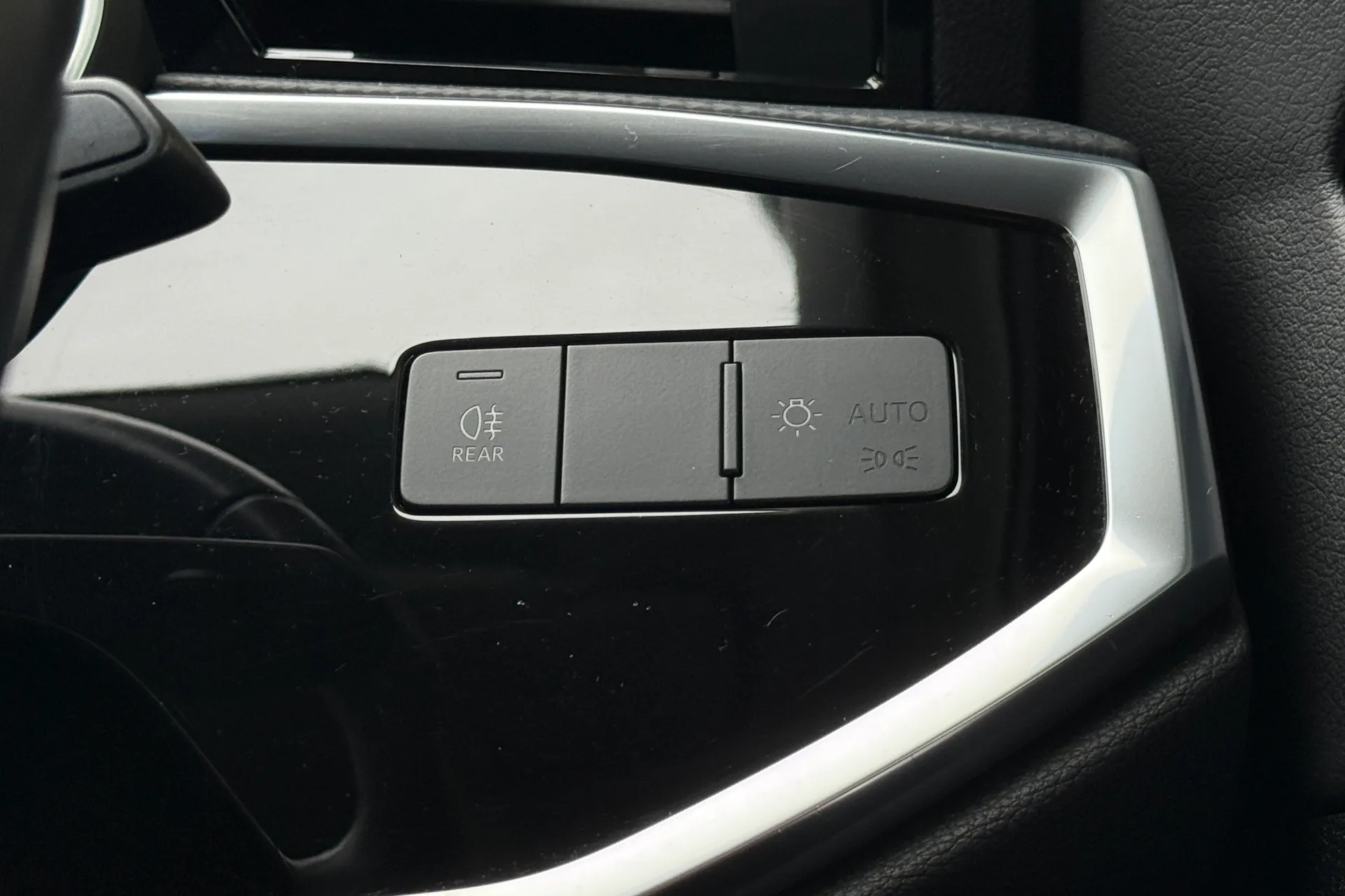 Audi Q3 thumbnail image number 31