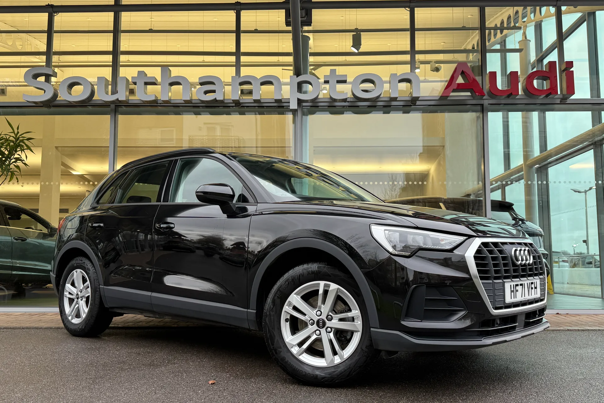 Audi Q3 focused image