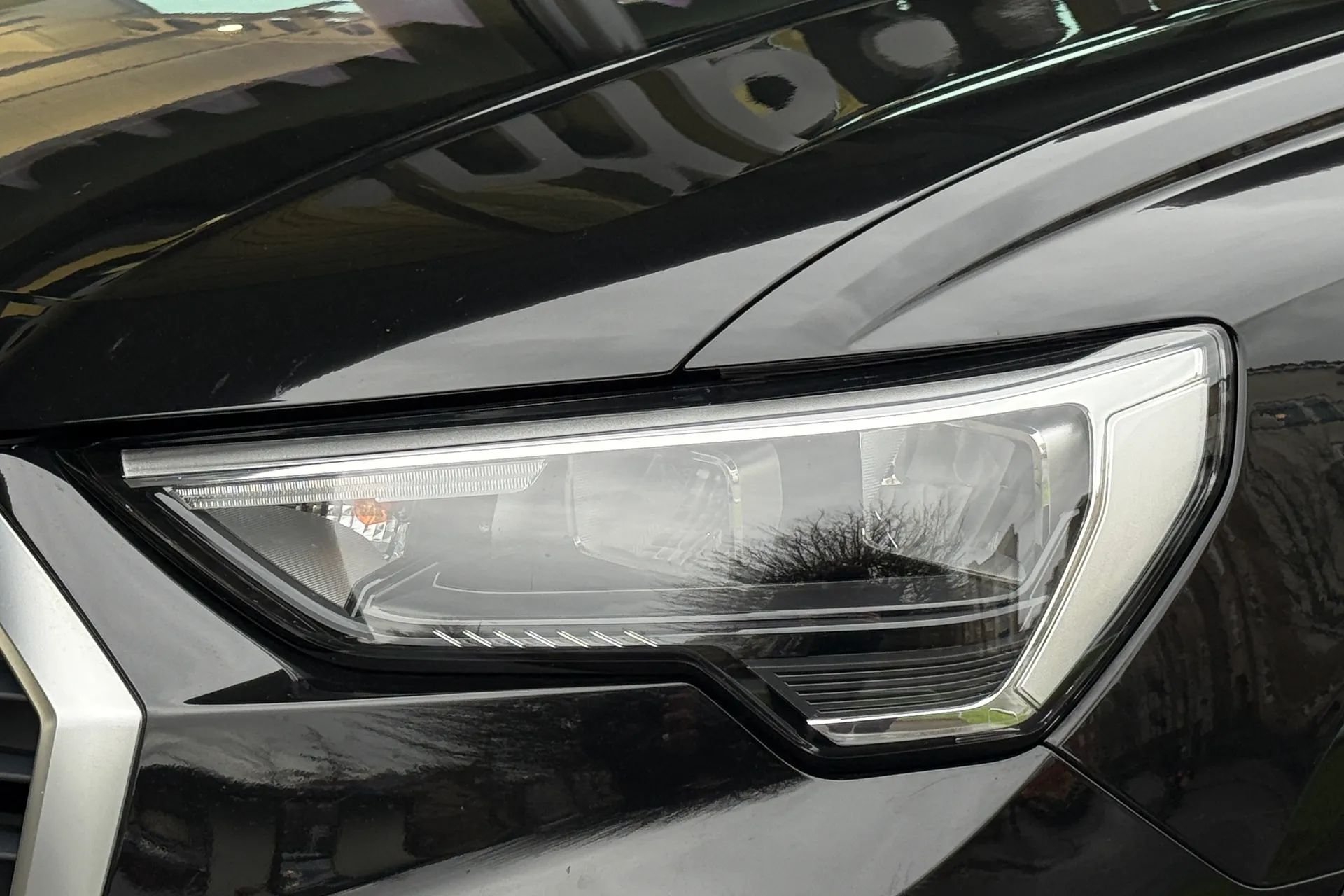 Audi Q3 thumbnail image number 56