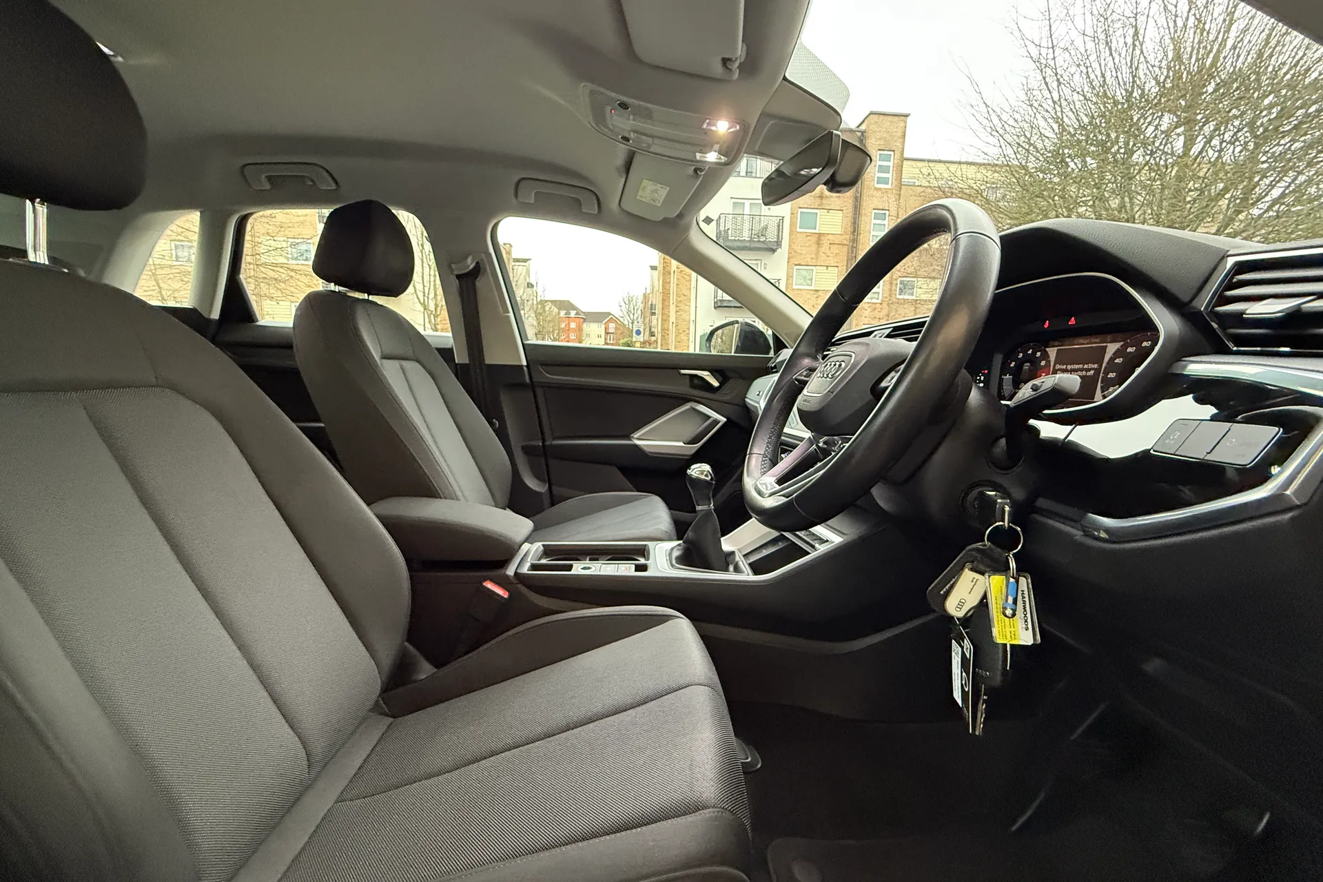 Audi Q3 thumbnail image number 34