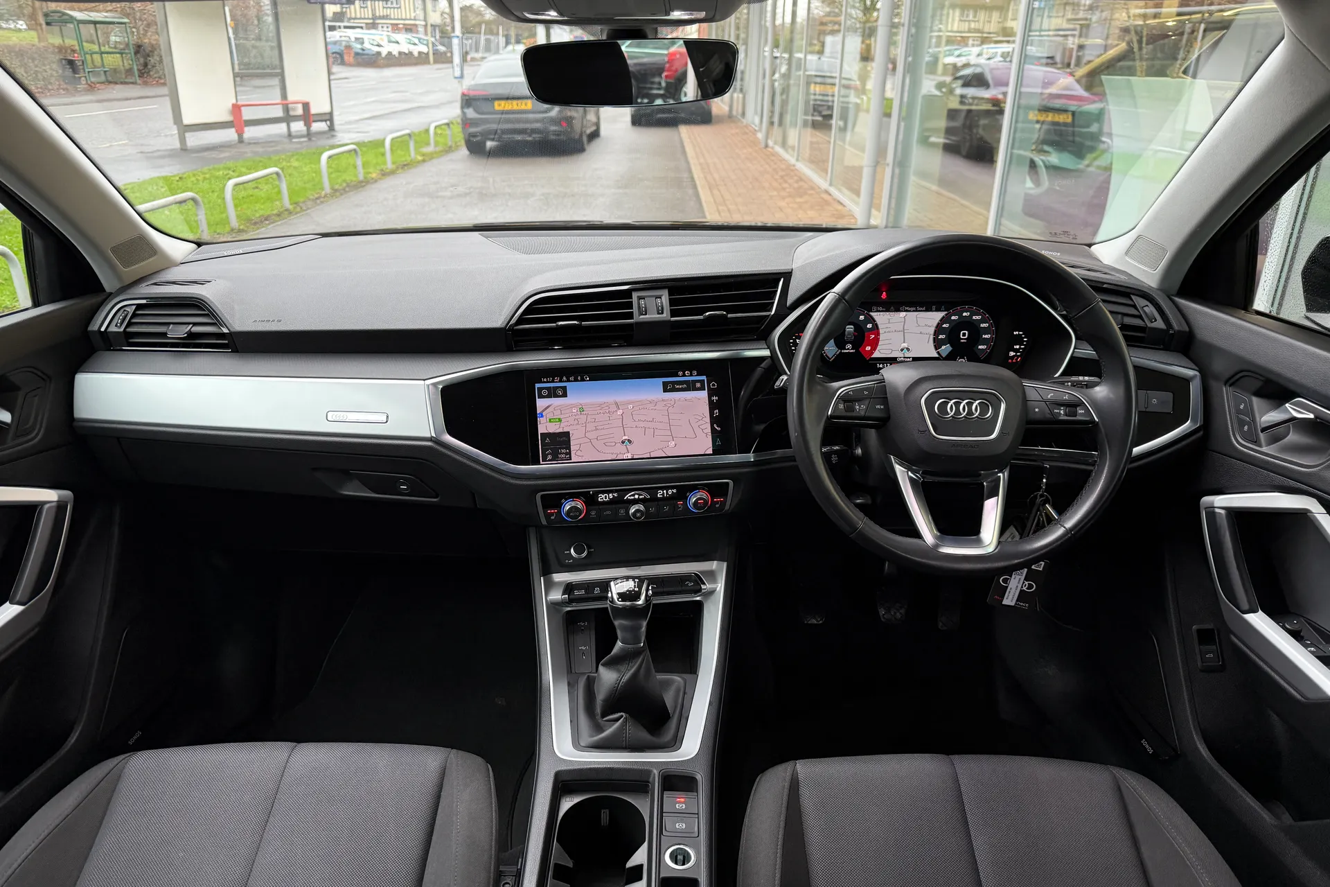 Audi Q3 thumbnail image number 3