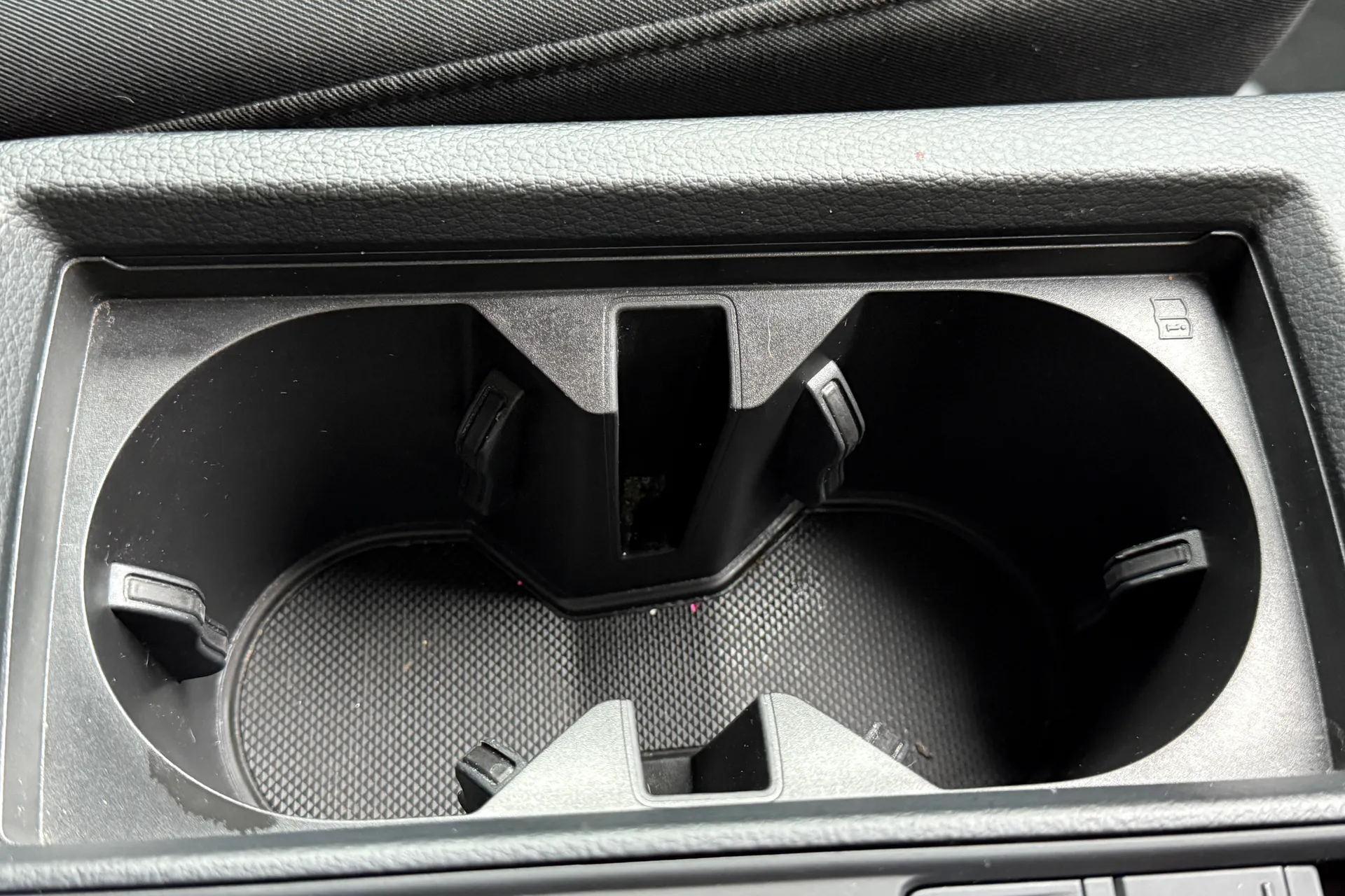 Audi Q3 thumbnail image number 14