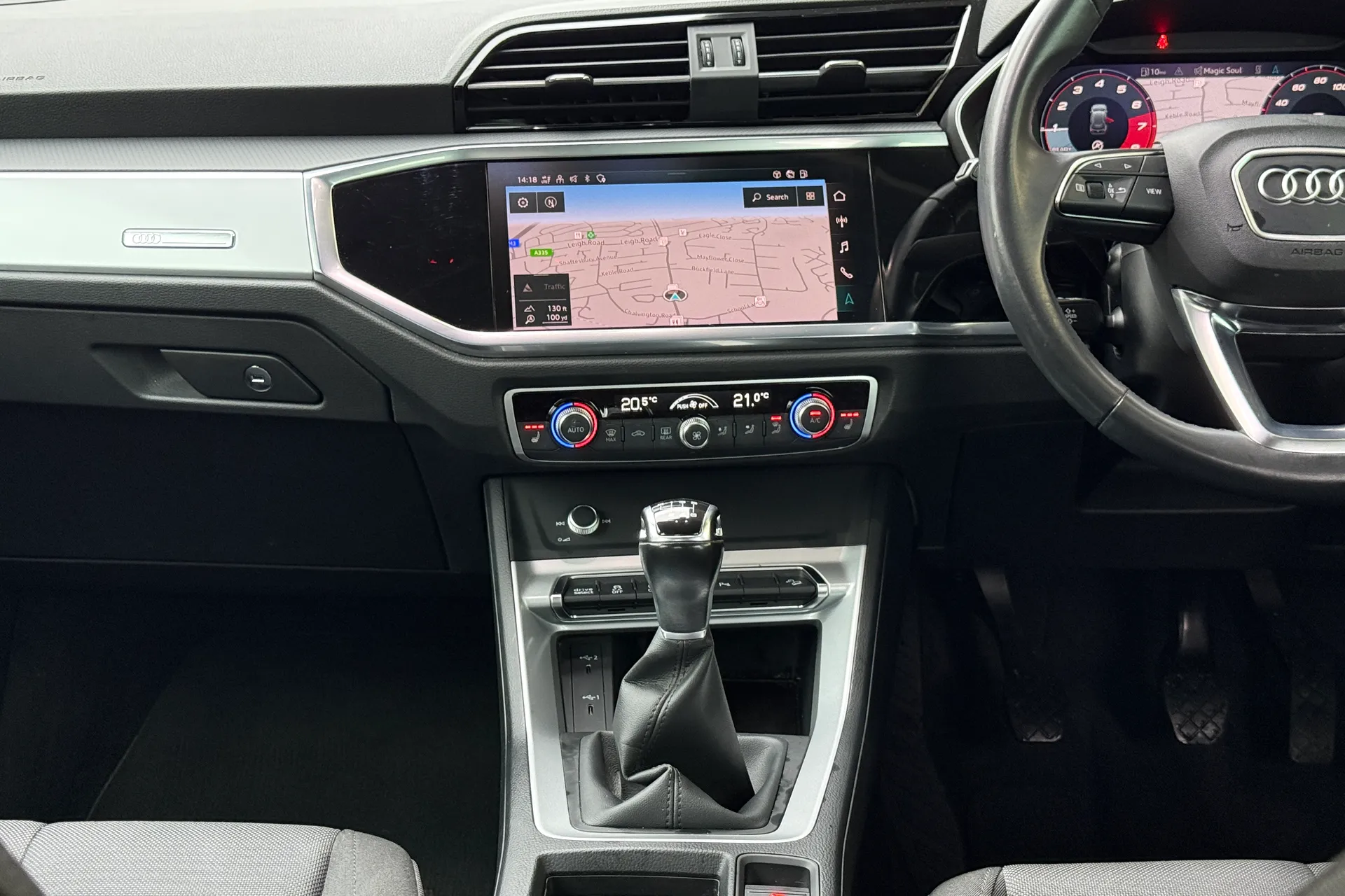 Audi Q3 thumbnail image number 40