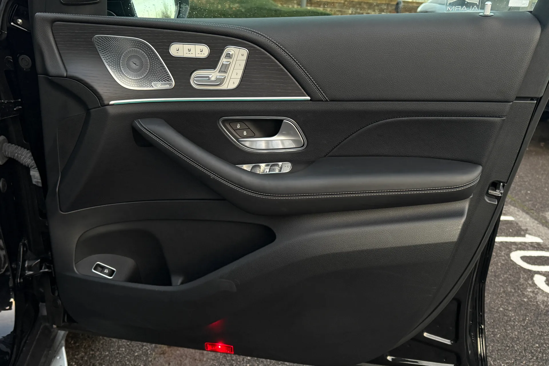 MERCEDES-BENZ GLE COUPE thumbnail image number 54