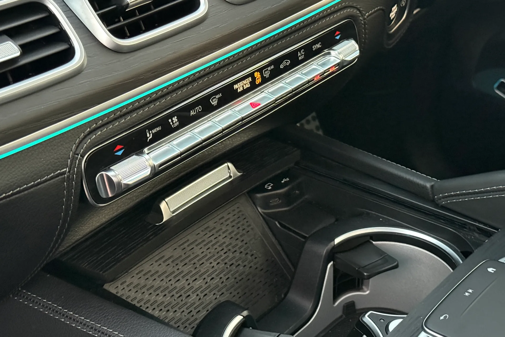 MERCEDES-BENZ GLE COUPE thumbnail image number 33