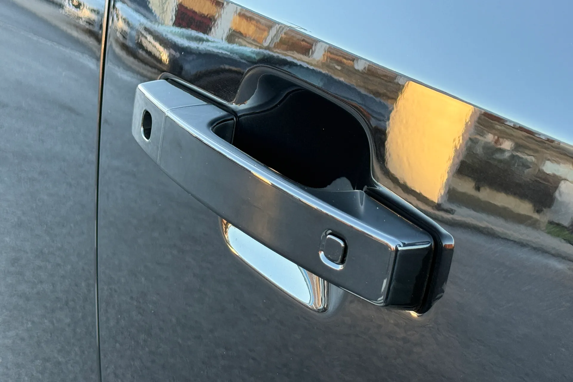 LAND ROVER Defender 110 thumbnail image number 28