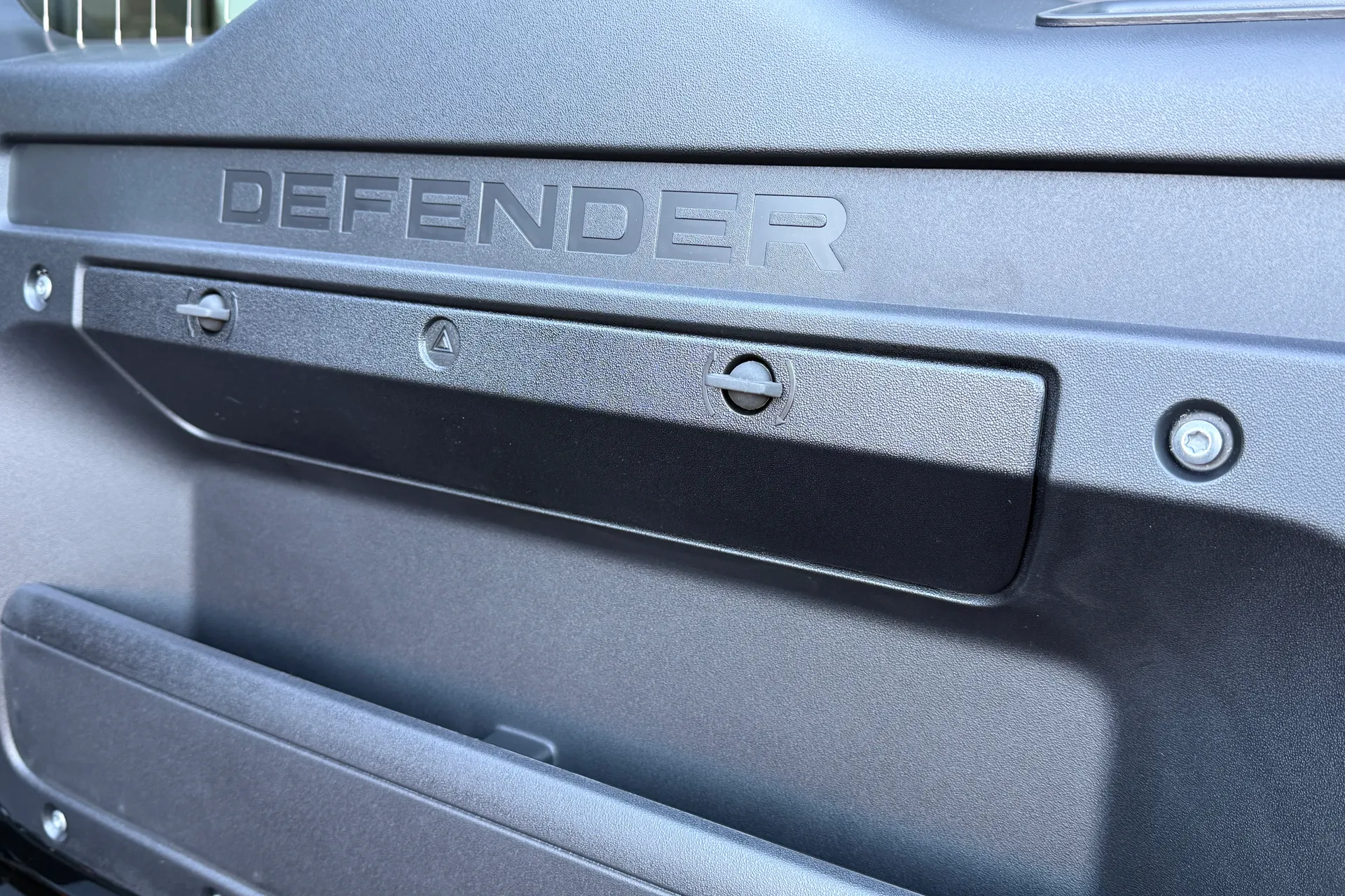 LAND ROVER Defender 110 thumbnail image number 59