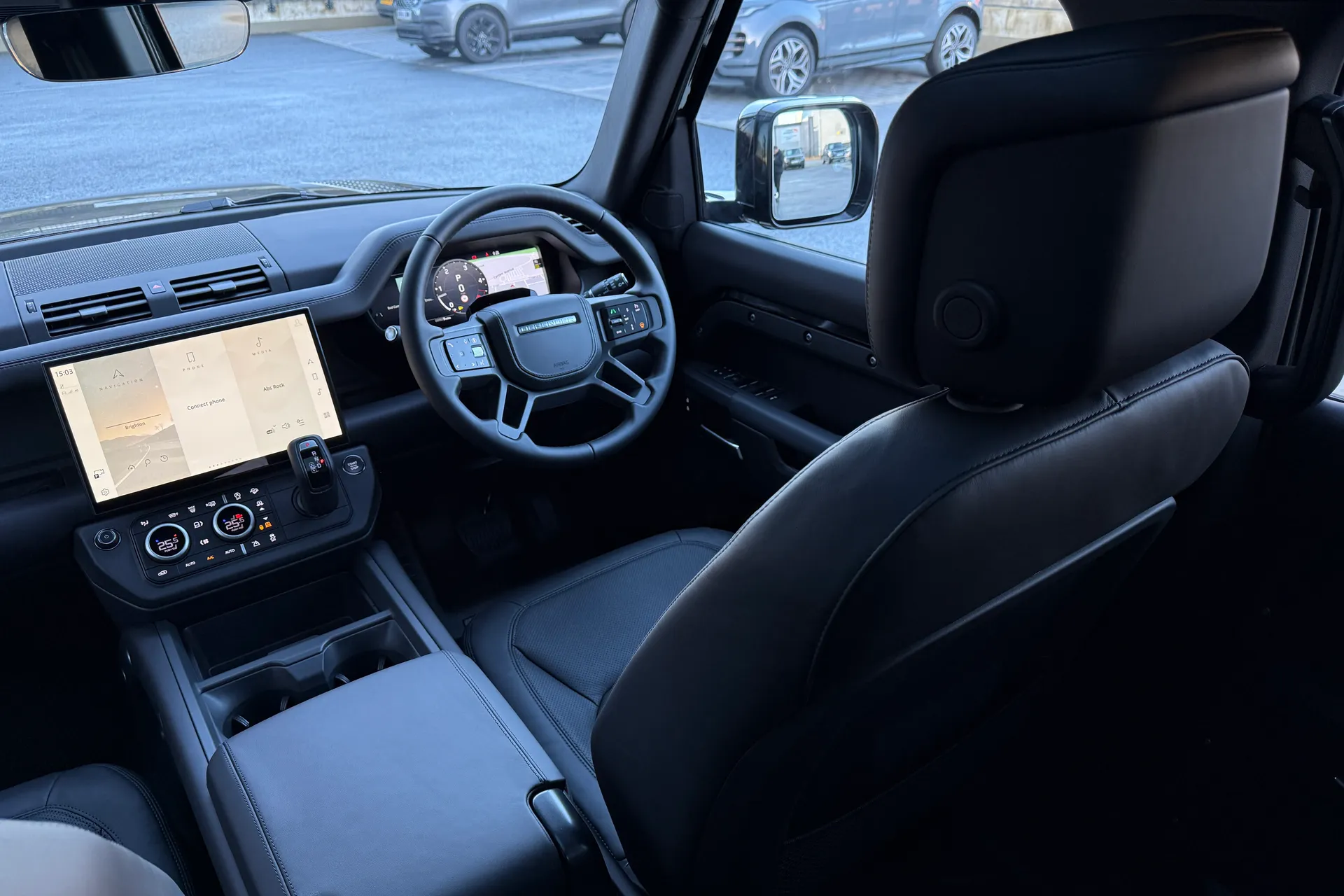 LAND ROVER Defender 110 thumbnail image number 56