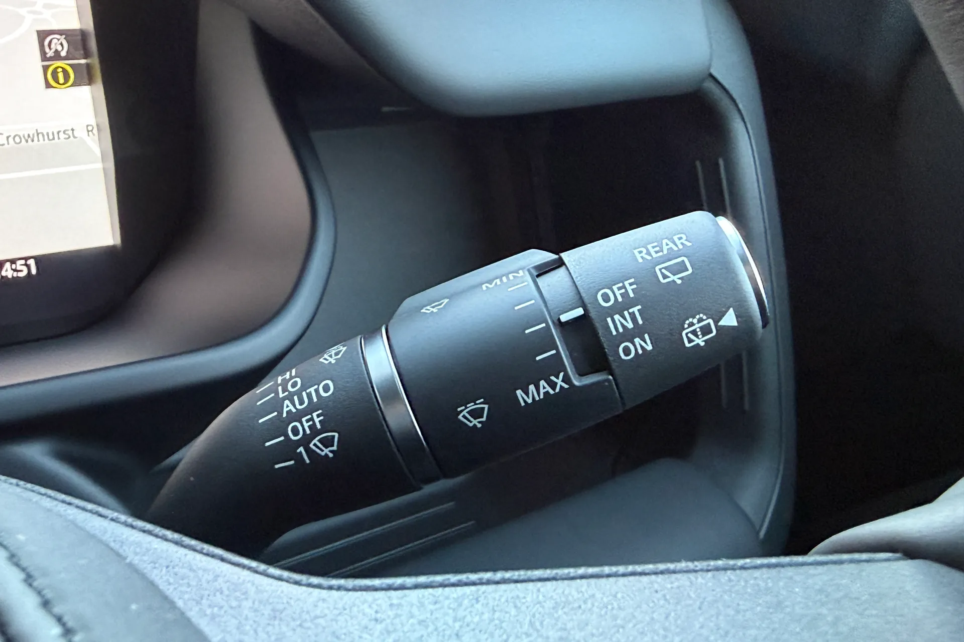 LAND ROVER Defender 110 thumbnail image number 61