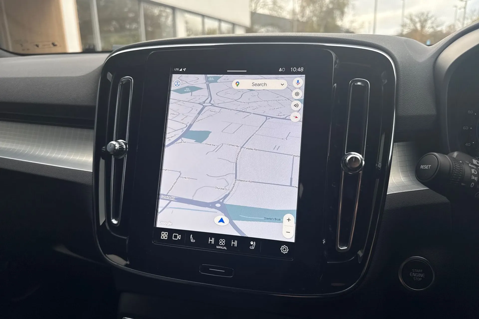 Volvo XC40 thumbnail image number 5