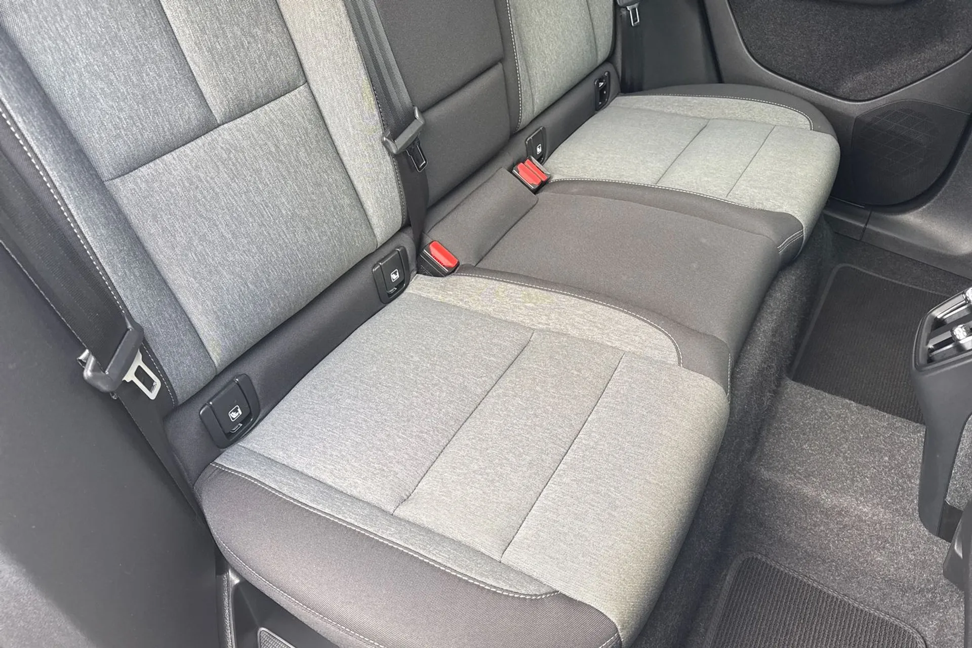 Volvo XC40 thumbnail image number 25