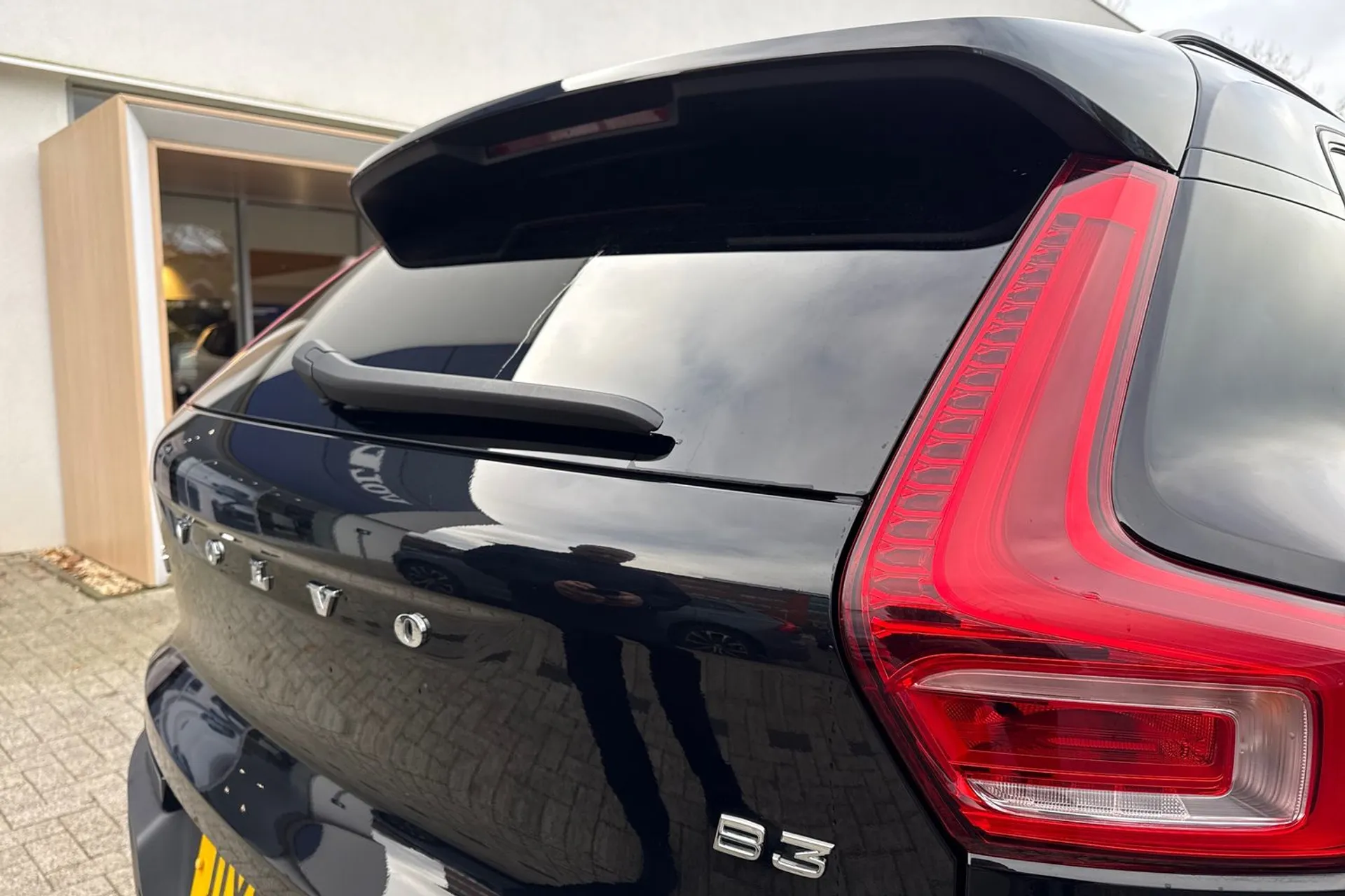 Volvo XC40 thumbnail image number 16