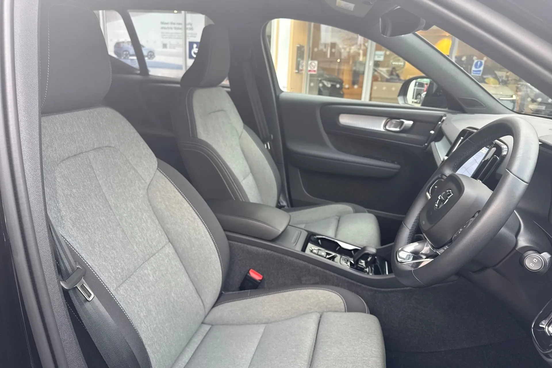 Volvo XC40 thumbnail image number 26