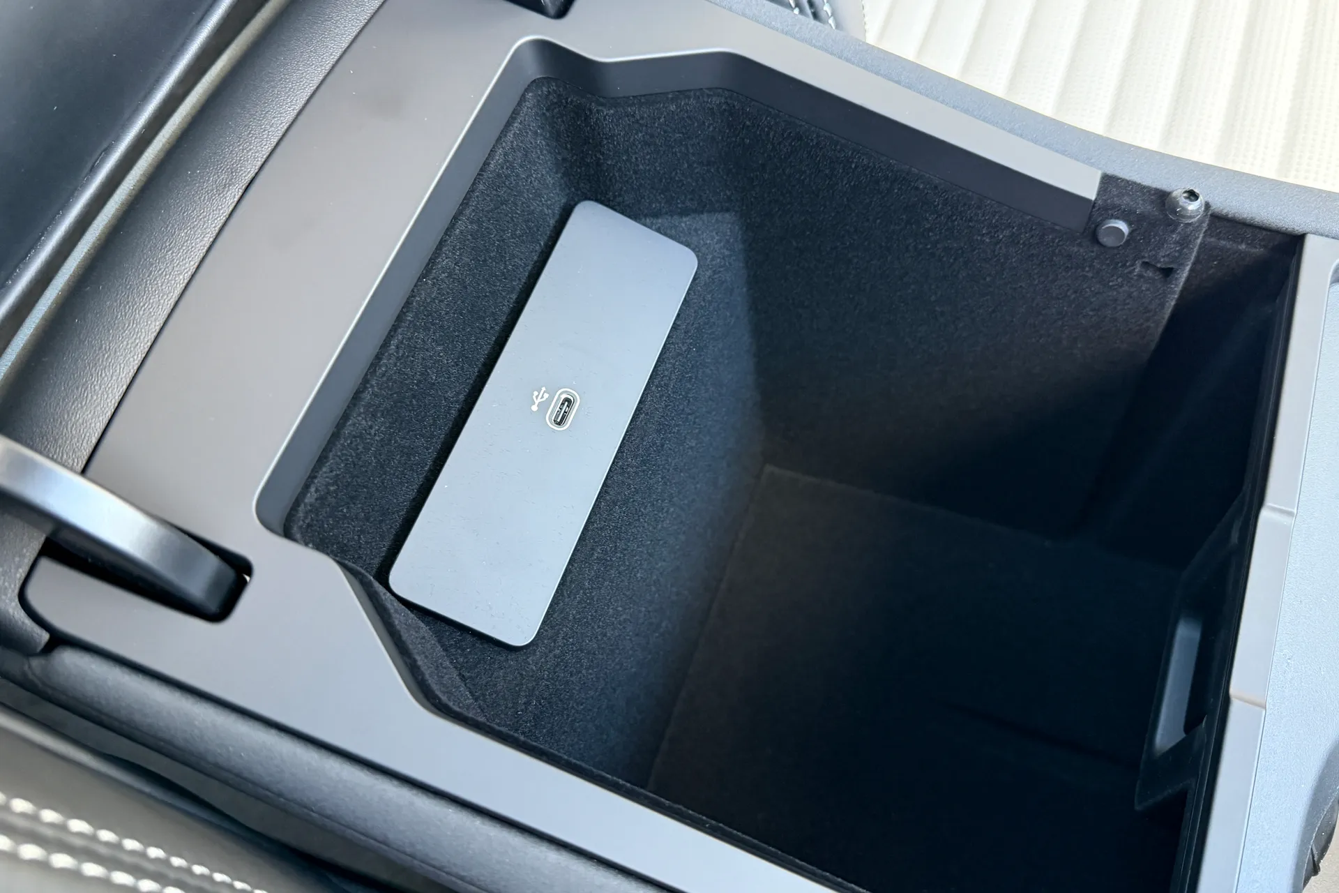 LAND ROVER DISCOVERY SPORT thumbnail image number 57