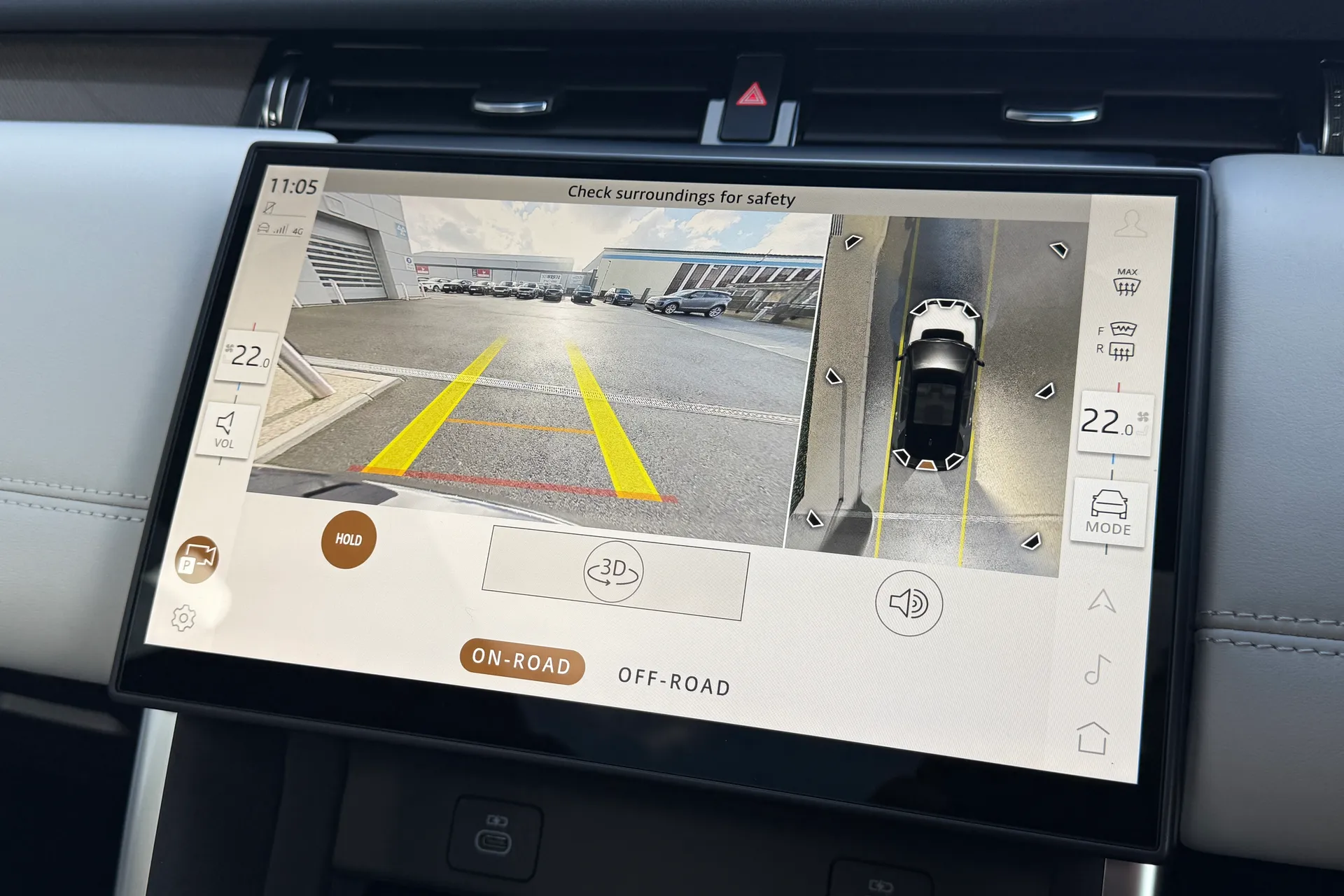 LAND ROVER DISCOVERY SPORT thumbnail image number 4