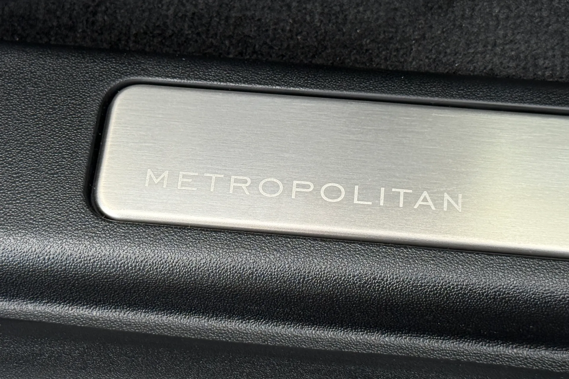 LAND ROVER DISCOVERY SPORT thumbnail image number 64