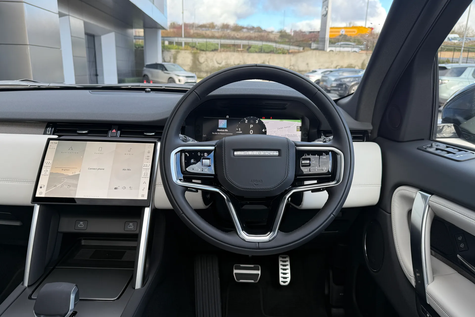 LAND ROVER DISCOVERY SPORT thumbnail image number 24