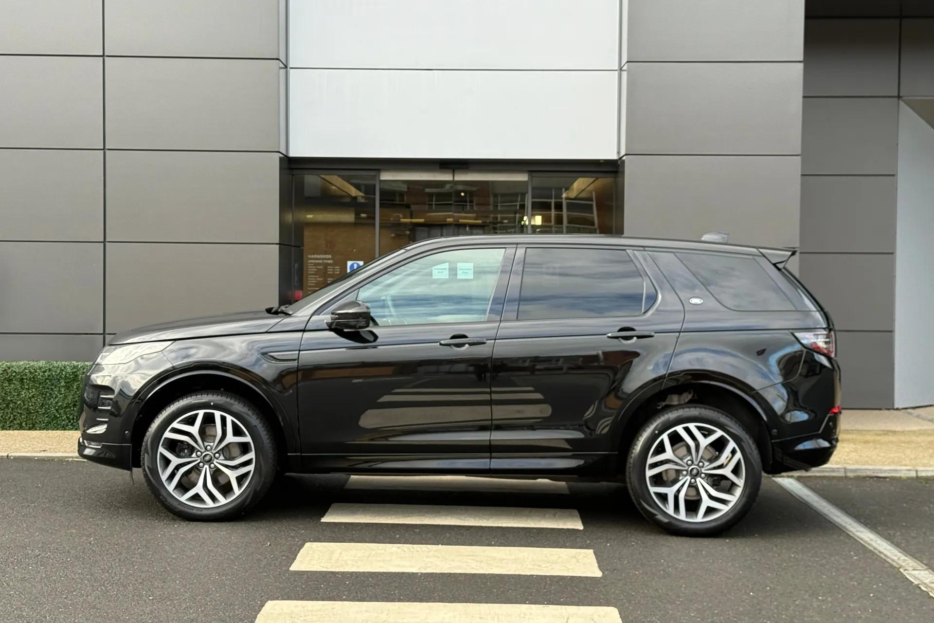 LAND ROVER DISCOVERY SPORT thumbnail image number 6