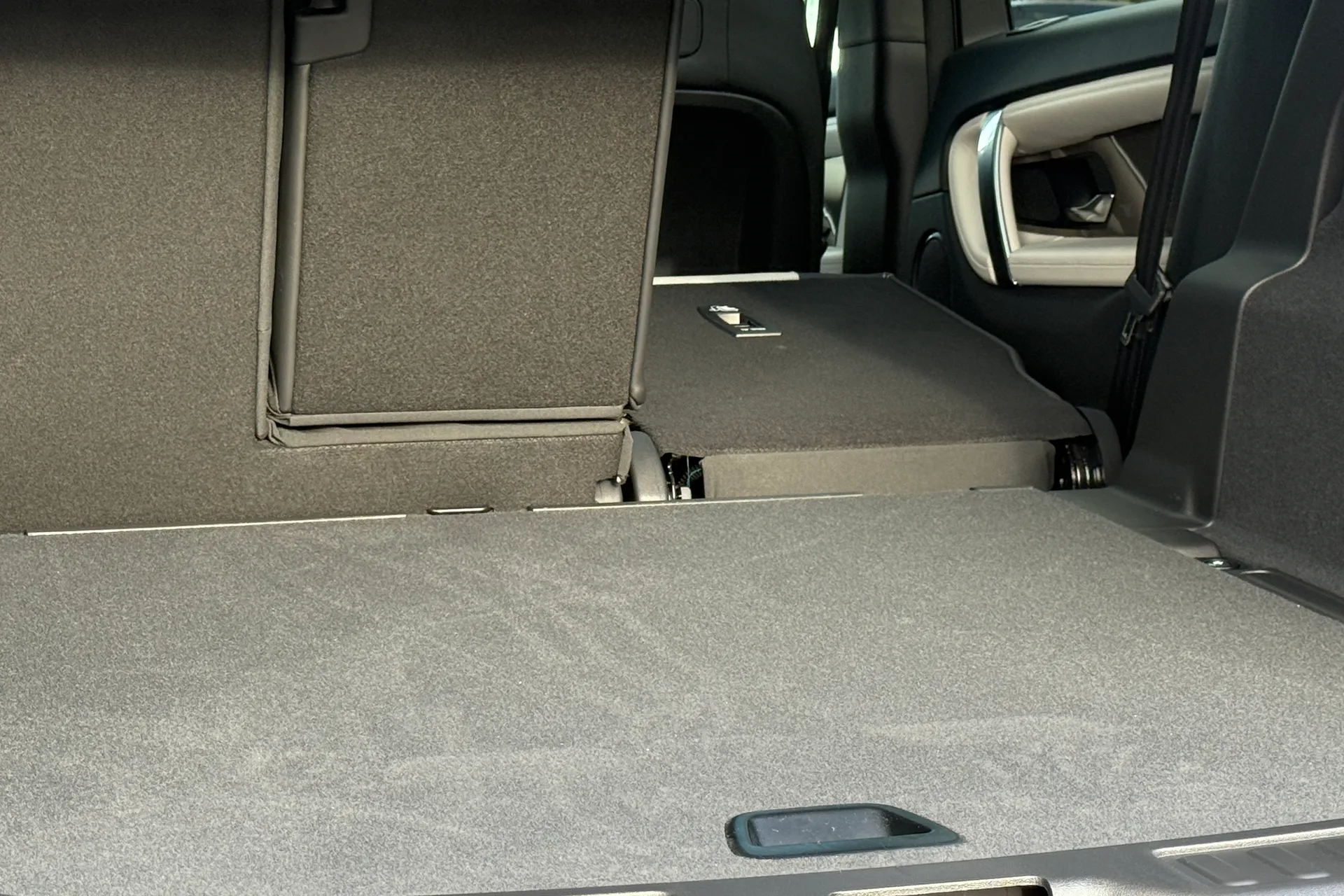 LAND ROVER DISCOVERY SPORT thumbnail image number 46