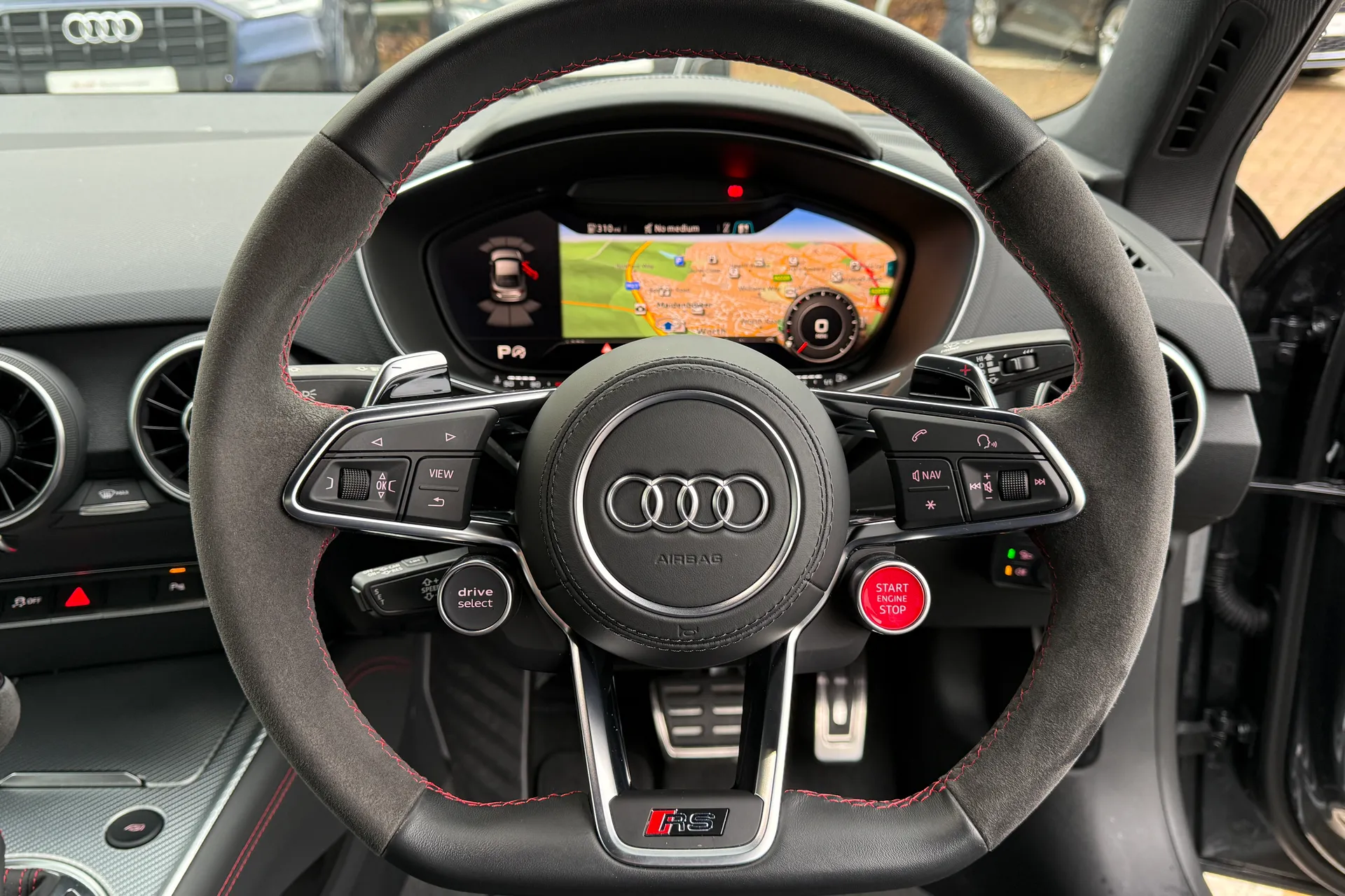 Audi TT thumbnail image number 38